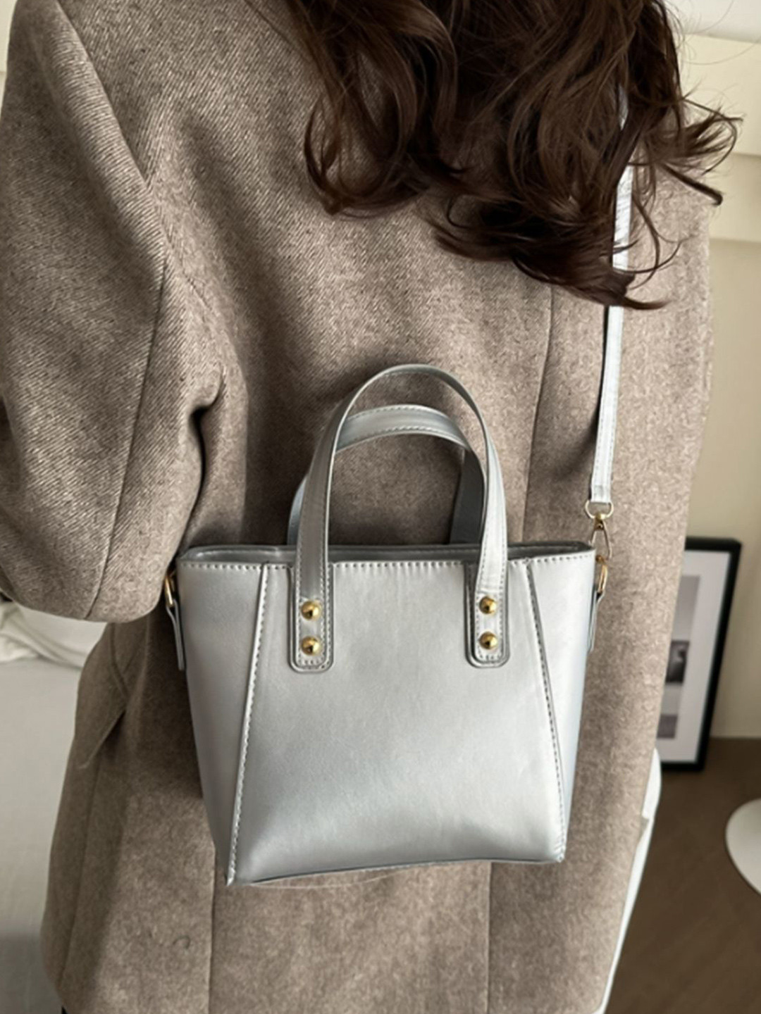 HAUTE SAUCE  Women Silver Vegan Leather Hand Bag