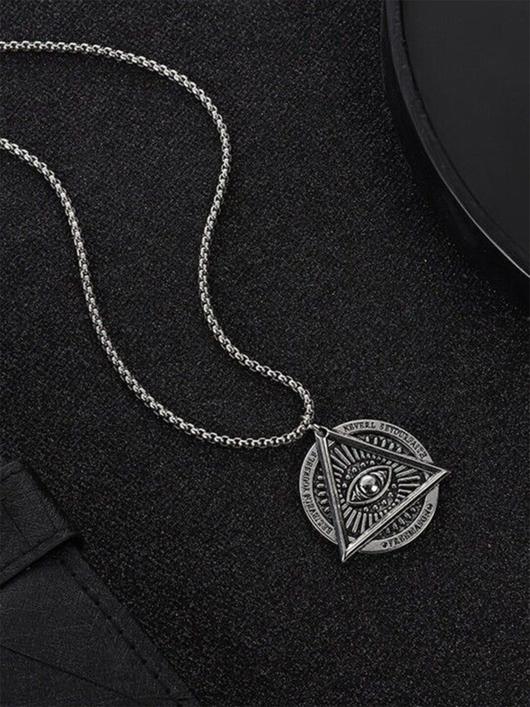 PASU FASHION Unisex Stainless Steel Silver-Plated Geomteric Shaped Pendant With Chain