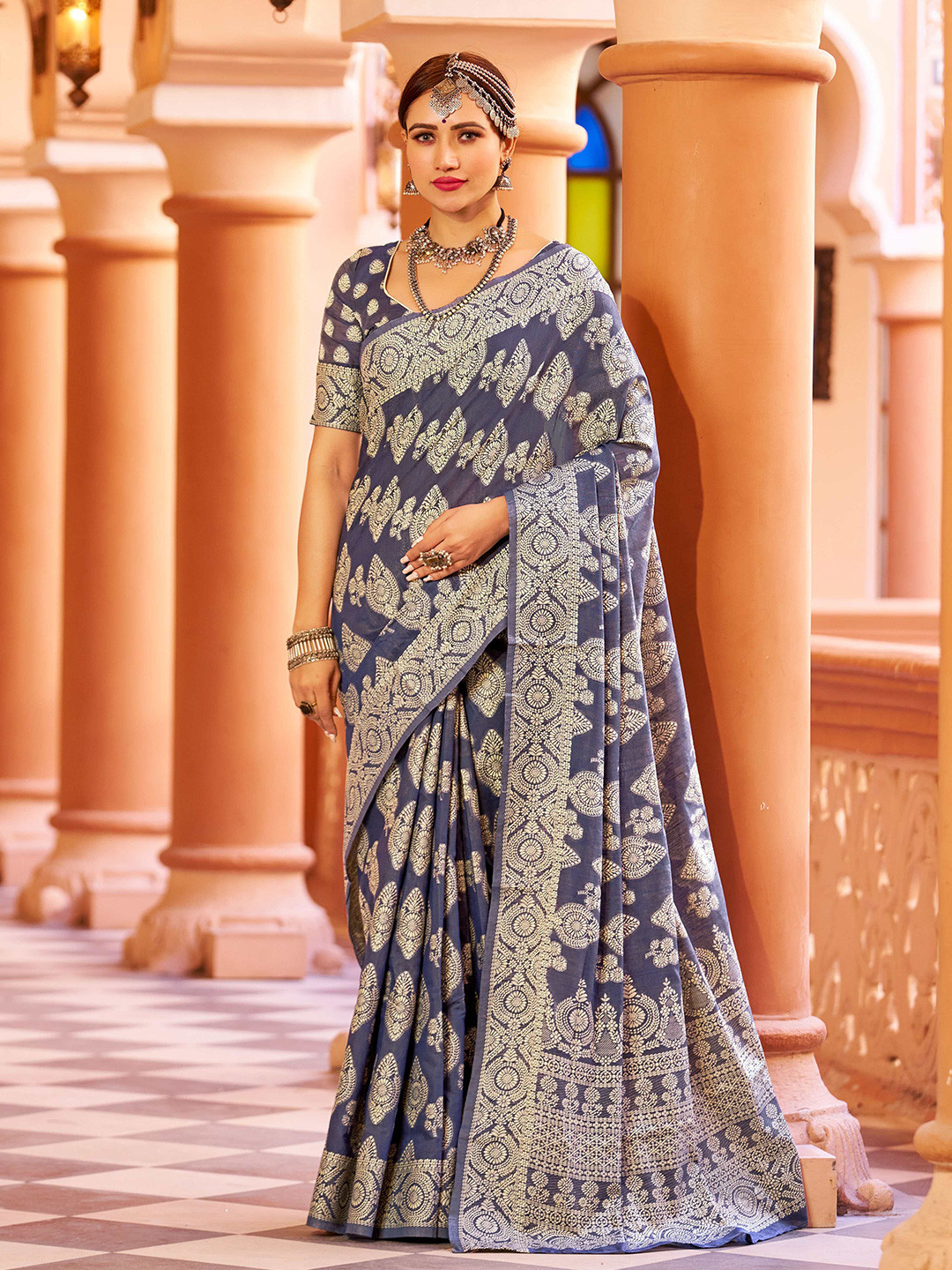 DIVASTRI KARIMA Ethnic Motifs Woven Design Saree