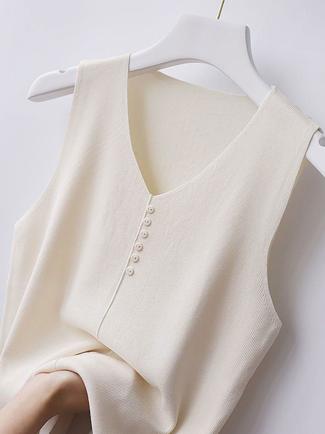 Outzidr Women Solid V Neck Embroidery Detail Top