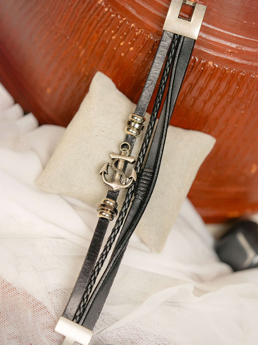 Mali Fionna Men Leather Multistrand Interlock Bracelet