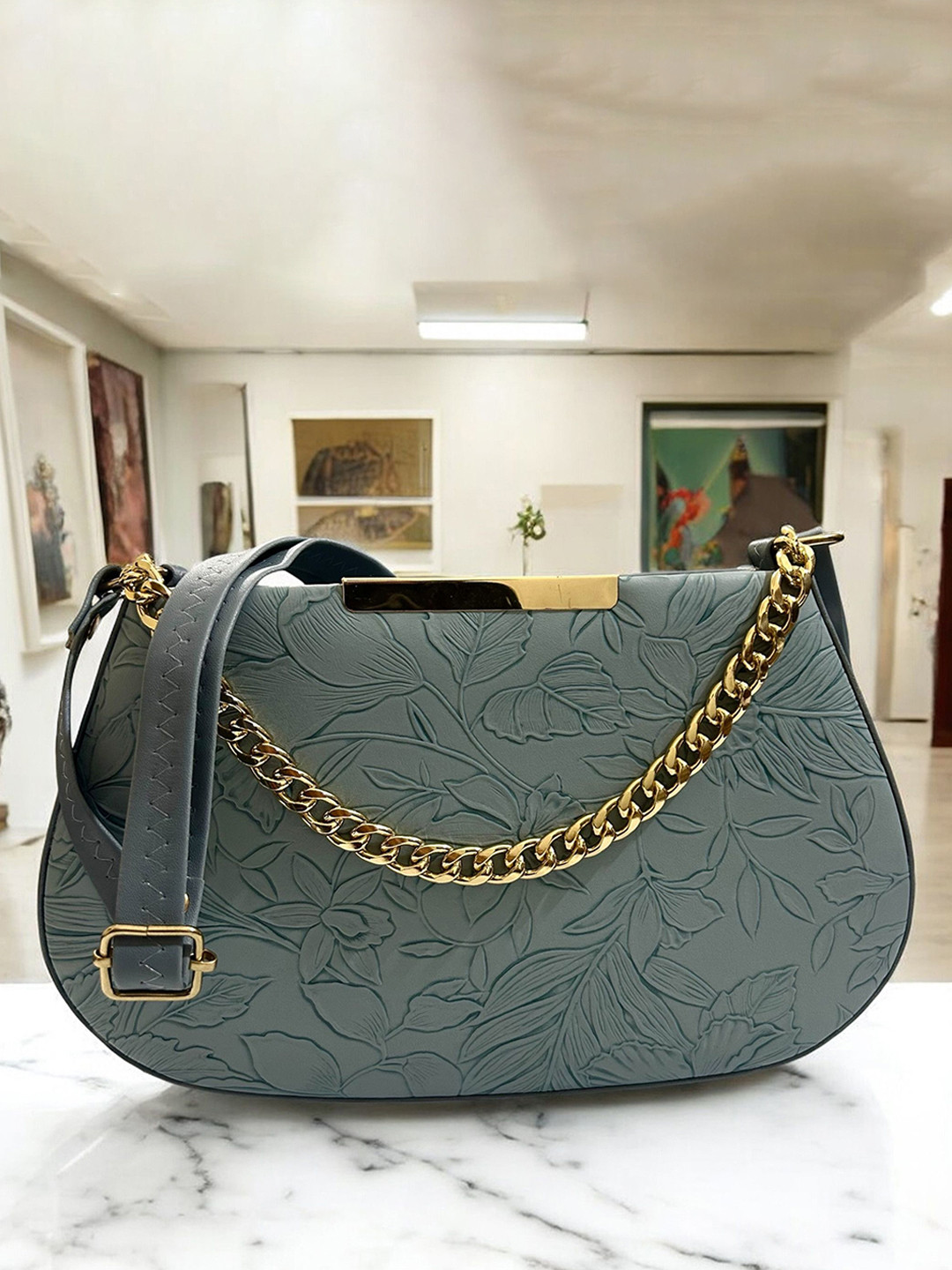 SKORPIO Women Textured Structured Quilted Sling Bag