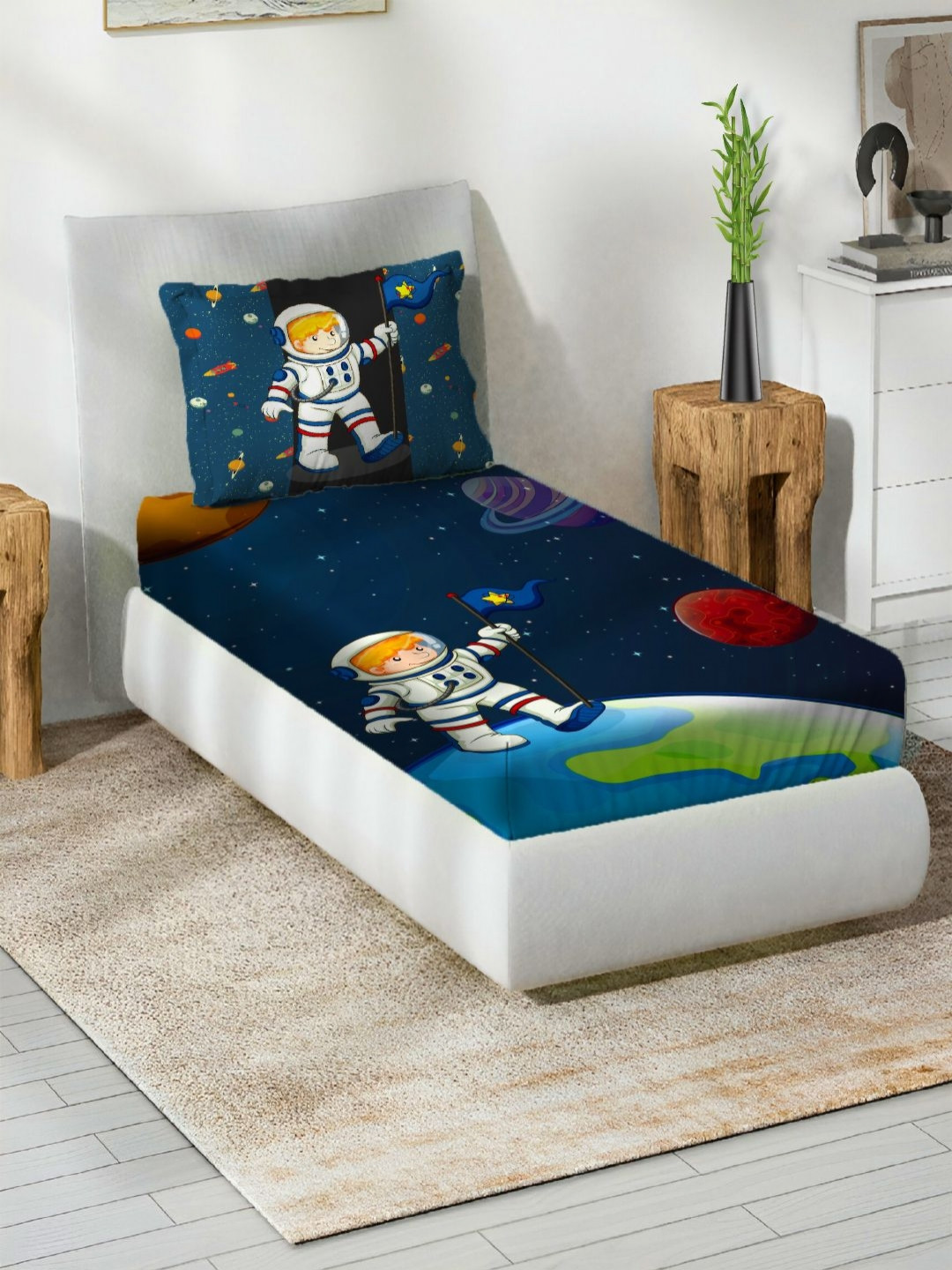 Steve & Anderson Navy Blue & Red Printed Cotton 144 TC Single Bedsheet Sets 1.50m x 2.25m