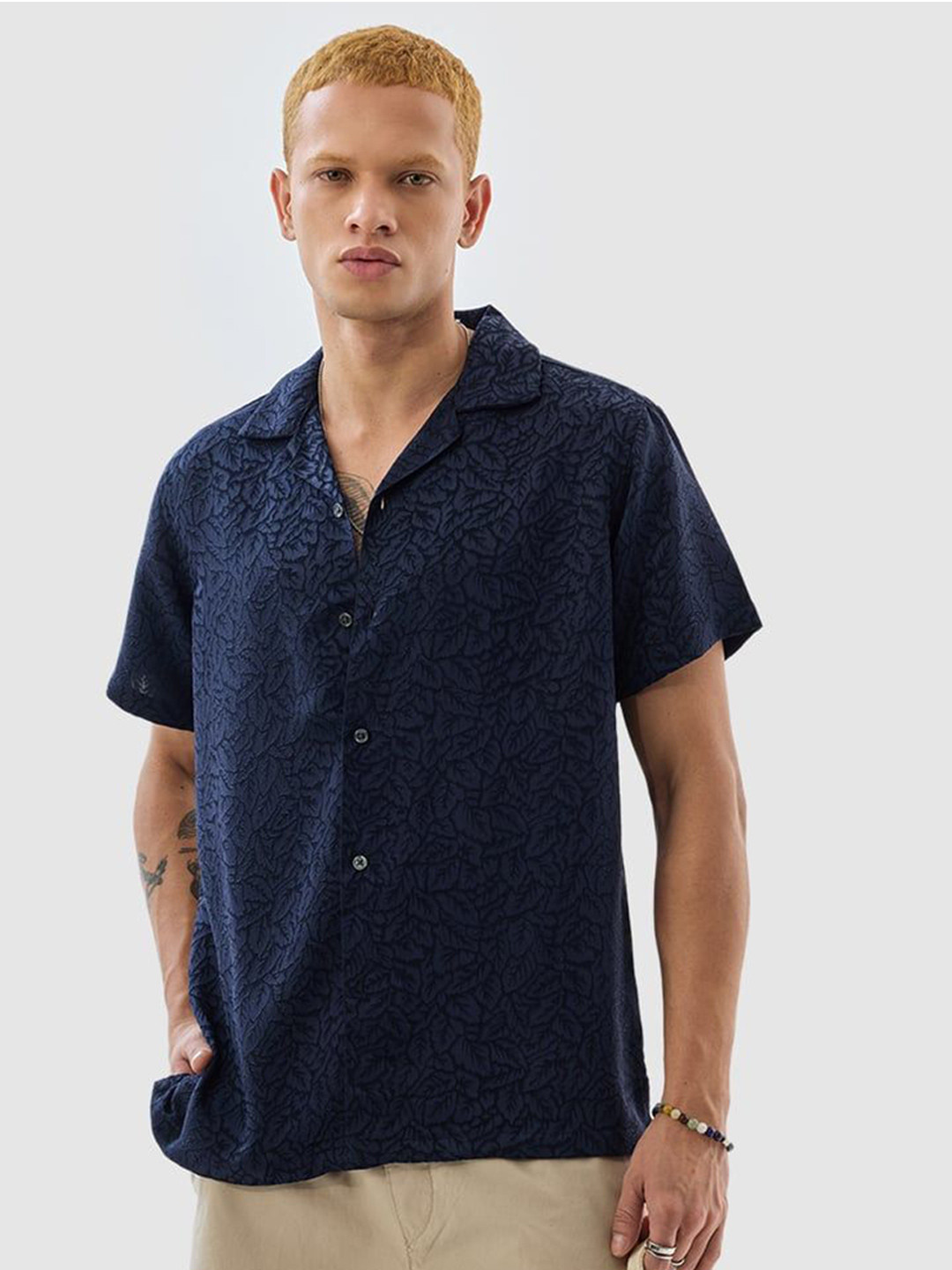 Snitch Men Navy Textured Box Fit Printed Casual Shirt