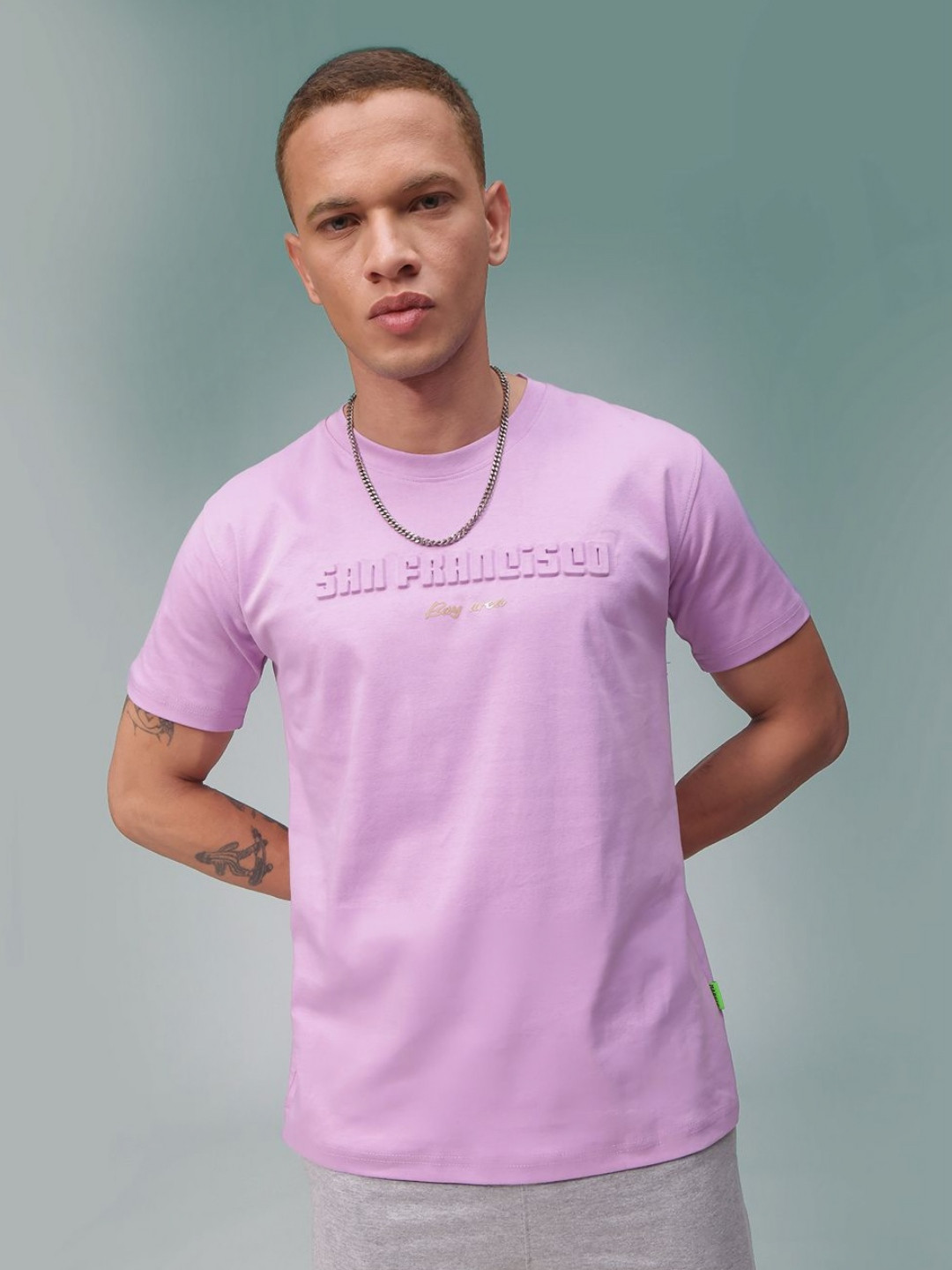 MADSTO Men Typography Printed Raw Edge T-shirt