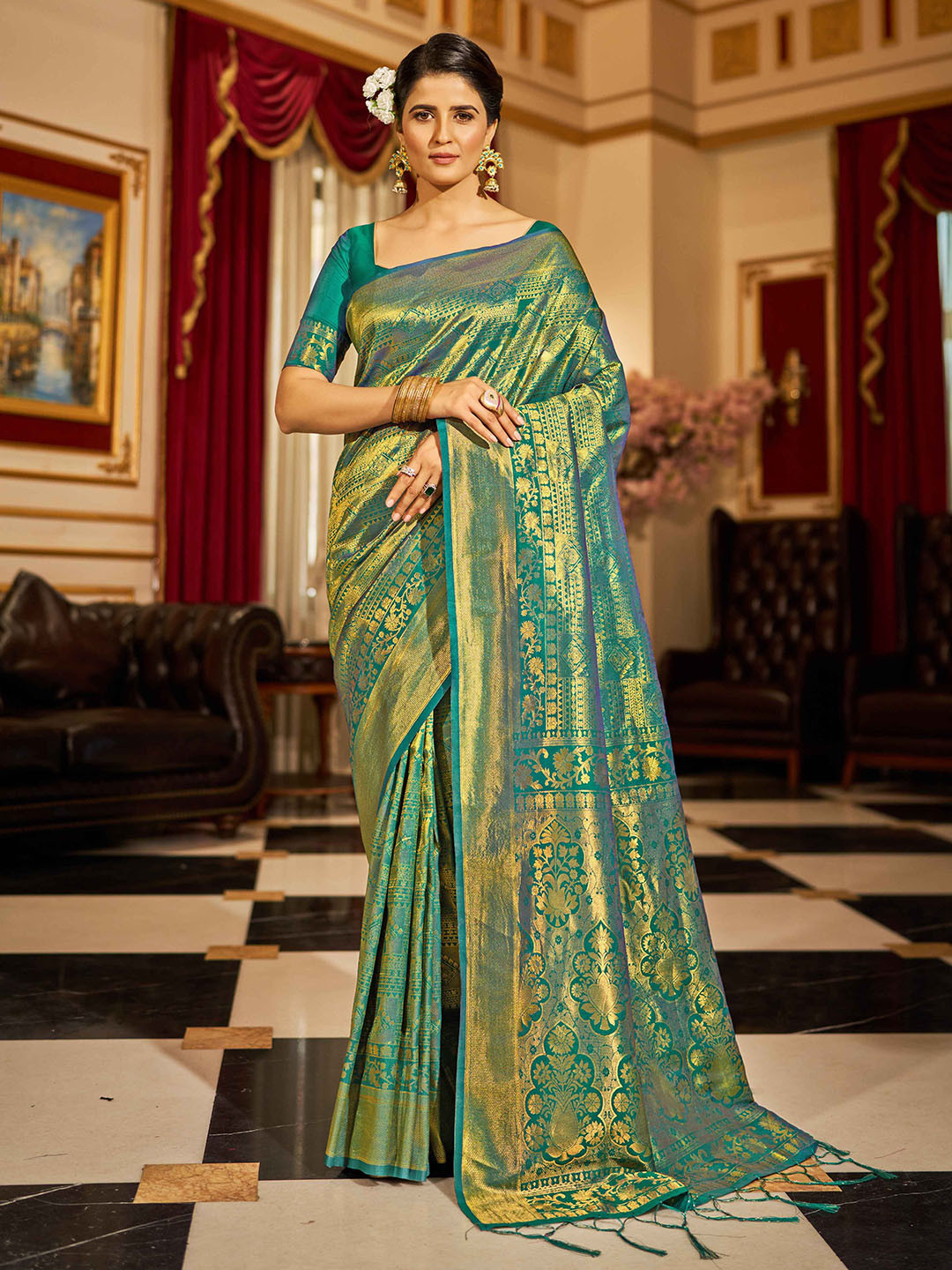 DIVASTRI KANDINI Ethnic Motifs Woven Design Zari Saree