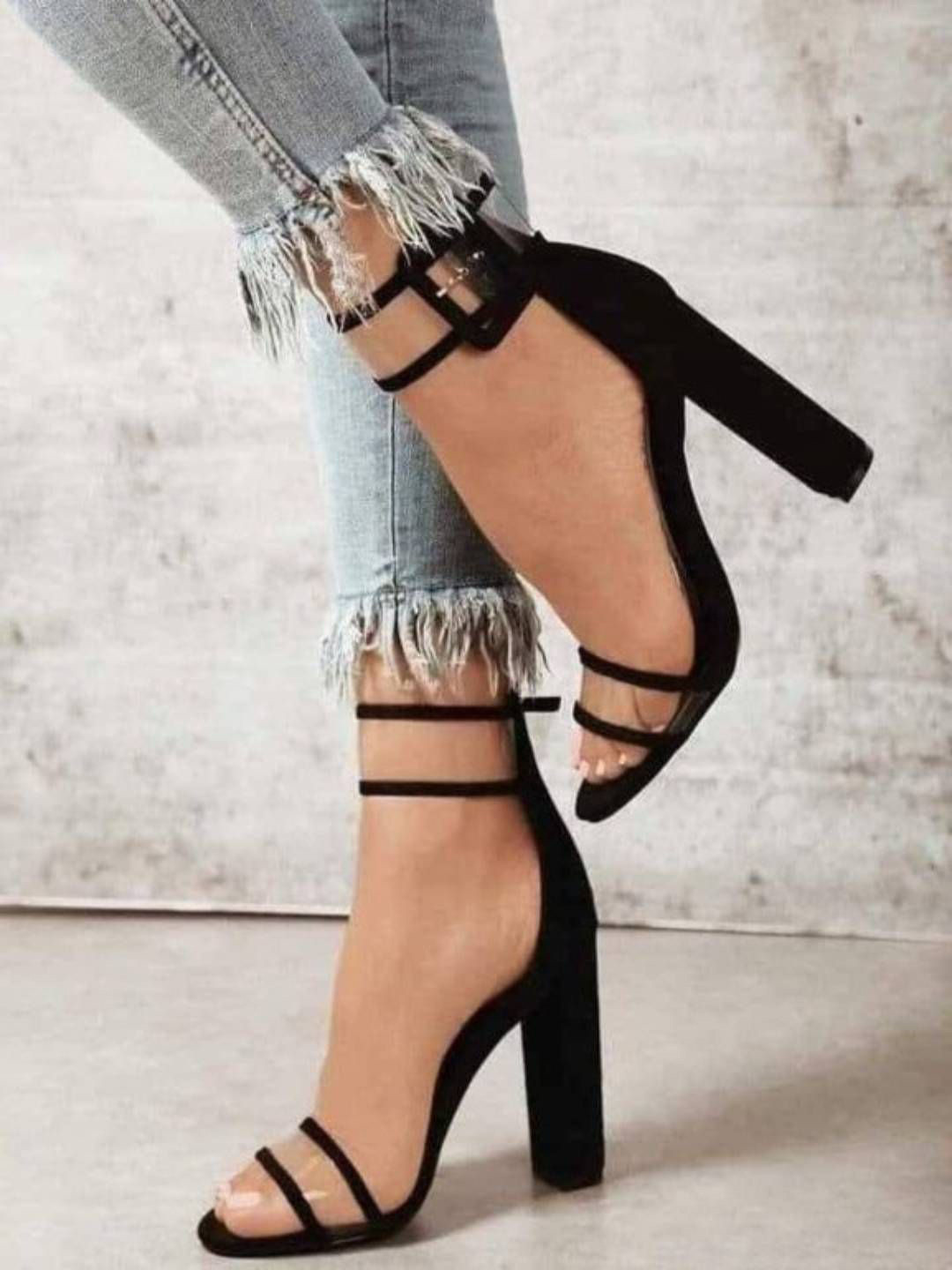 GLO GLAMP Fumaria Black Party Heels