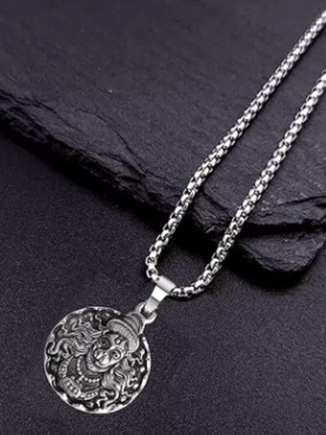 PASU FASHION Unisex Silver-Plated Lord Hanuman Face Pendant With Chain