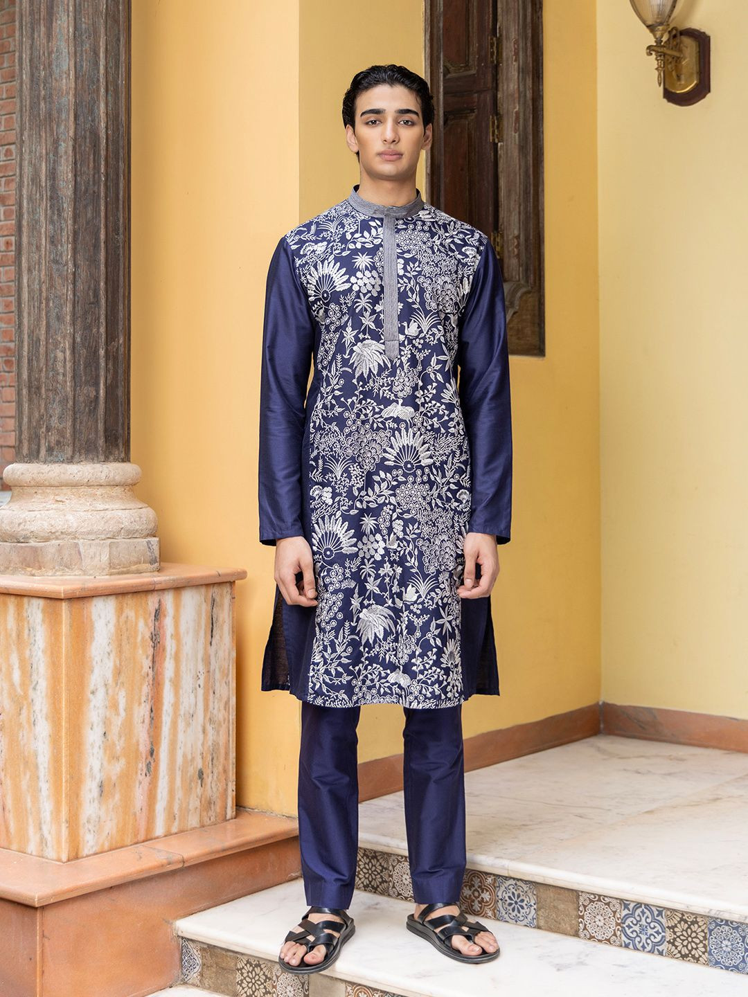 PATR Men Floral Embroidered Thread Work Kurta