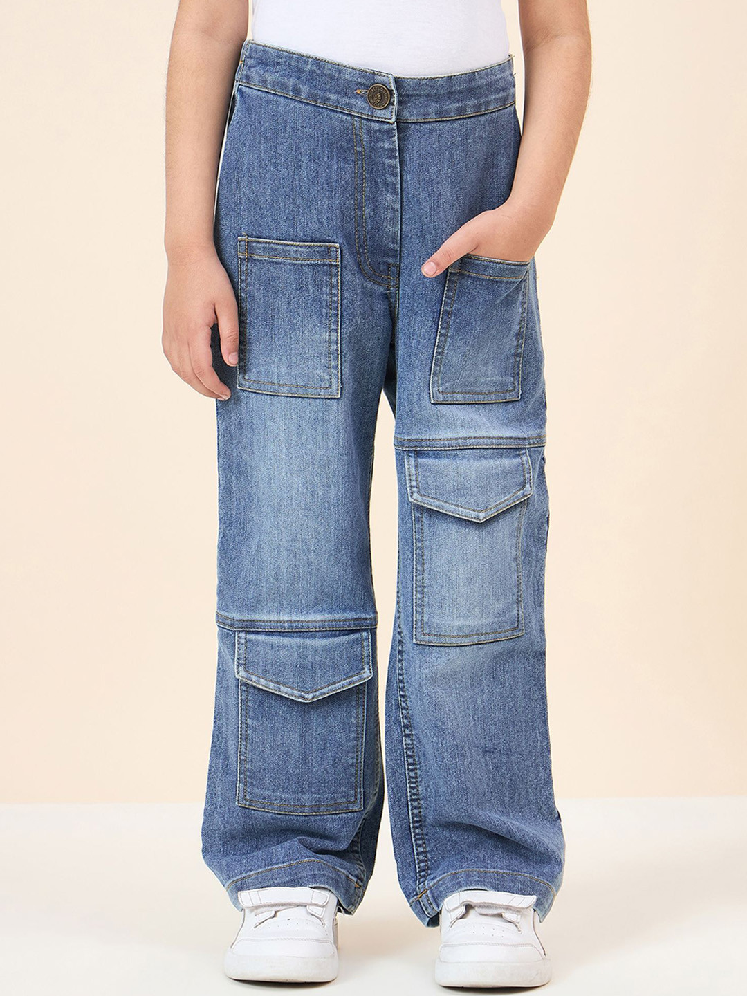 Stylo Bug Girls Regular Fit Mid-Rise Light Fade Stretchable Jeans