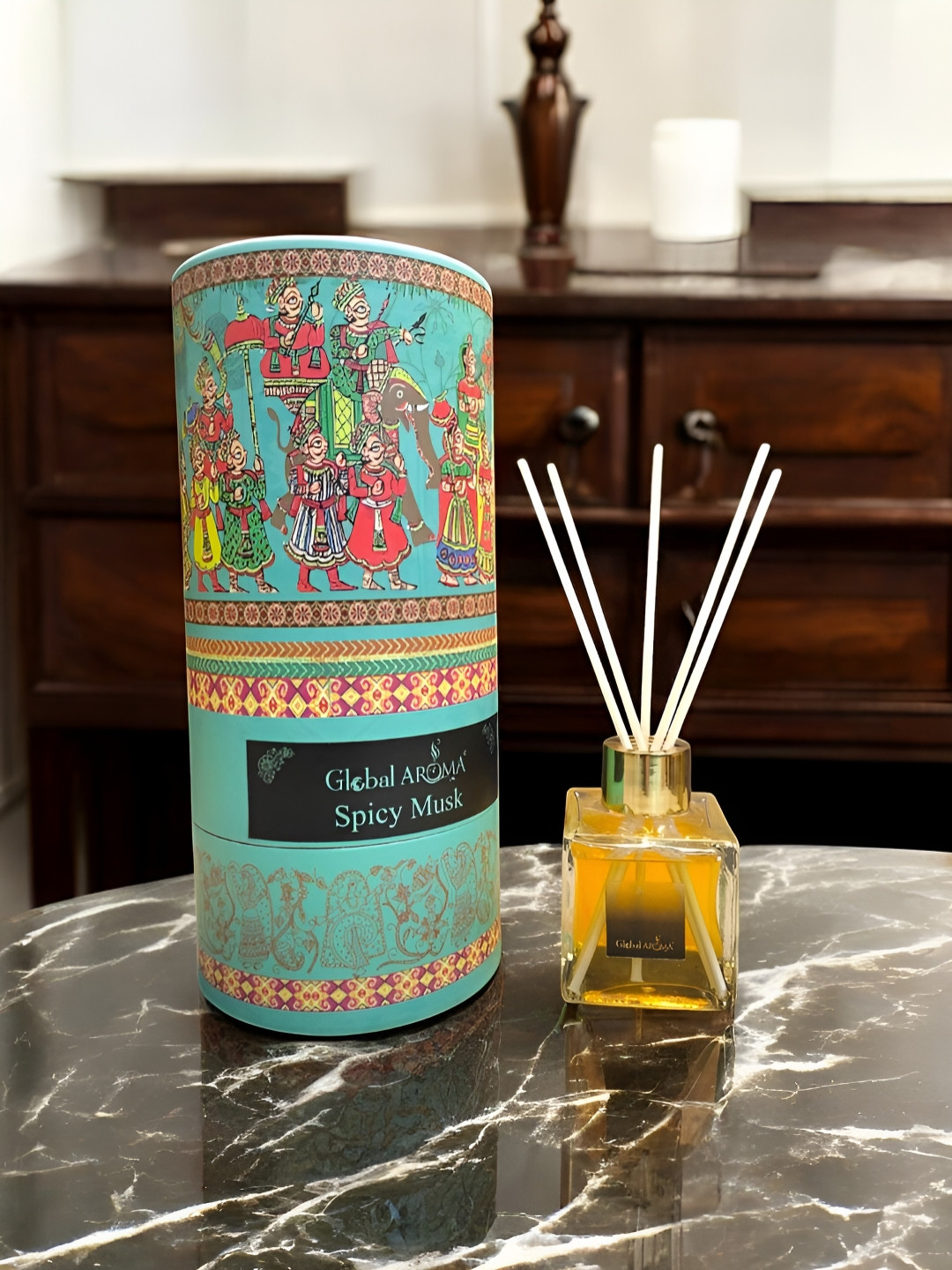 GLOBAL AROMA Blue & Red Spicy Musk Reed Aroma Oil Diffuser & Sticks 100ml