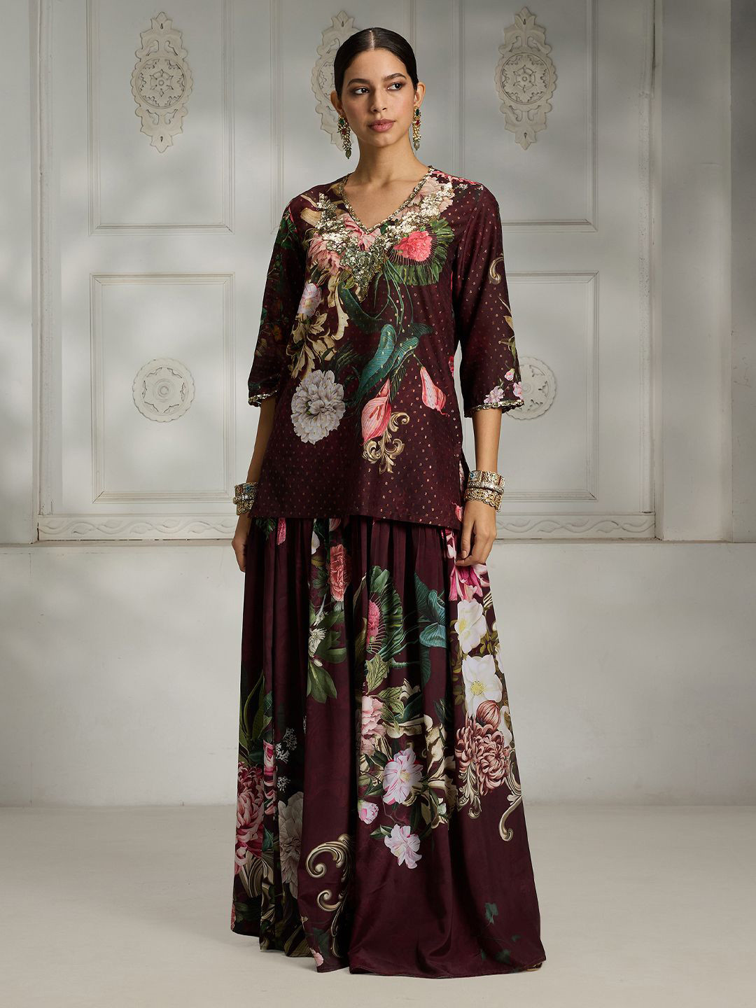 Rivaar By Rocky Star Women Floral Printed Thread Work Kurta