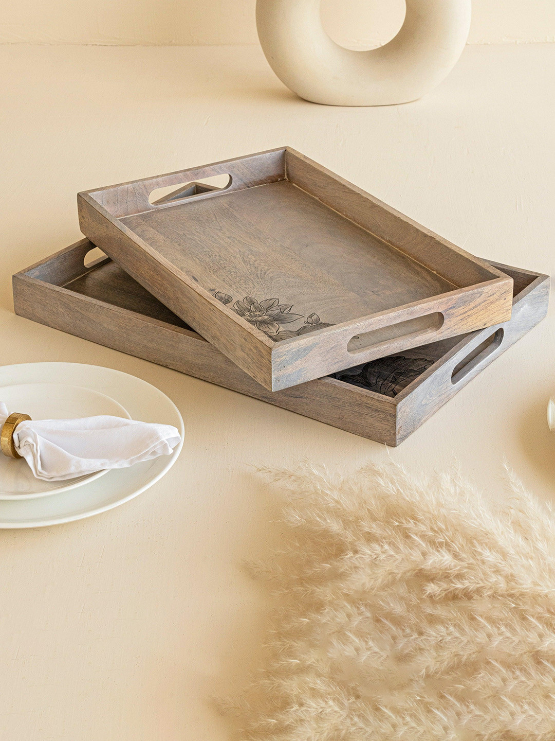 Aurum Crafts Beige 2 Pieces Hand-Painted Wood Serving Tray