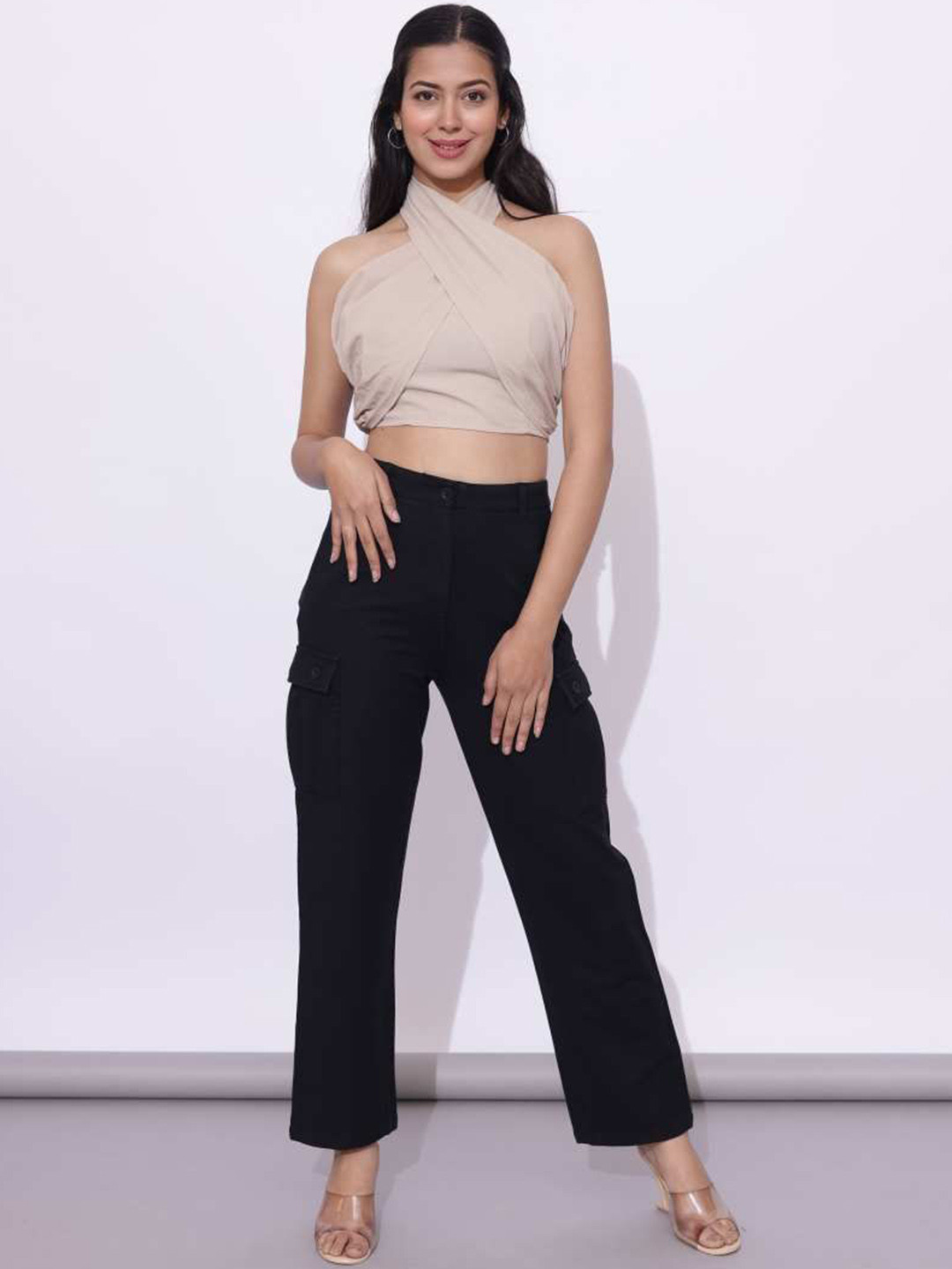 Mlada Women Flap Pocket Mid Rise Relax Fit Stretchable Denim Cargo Pants