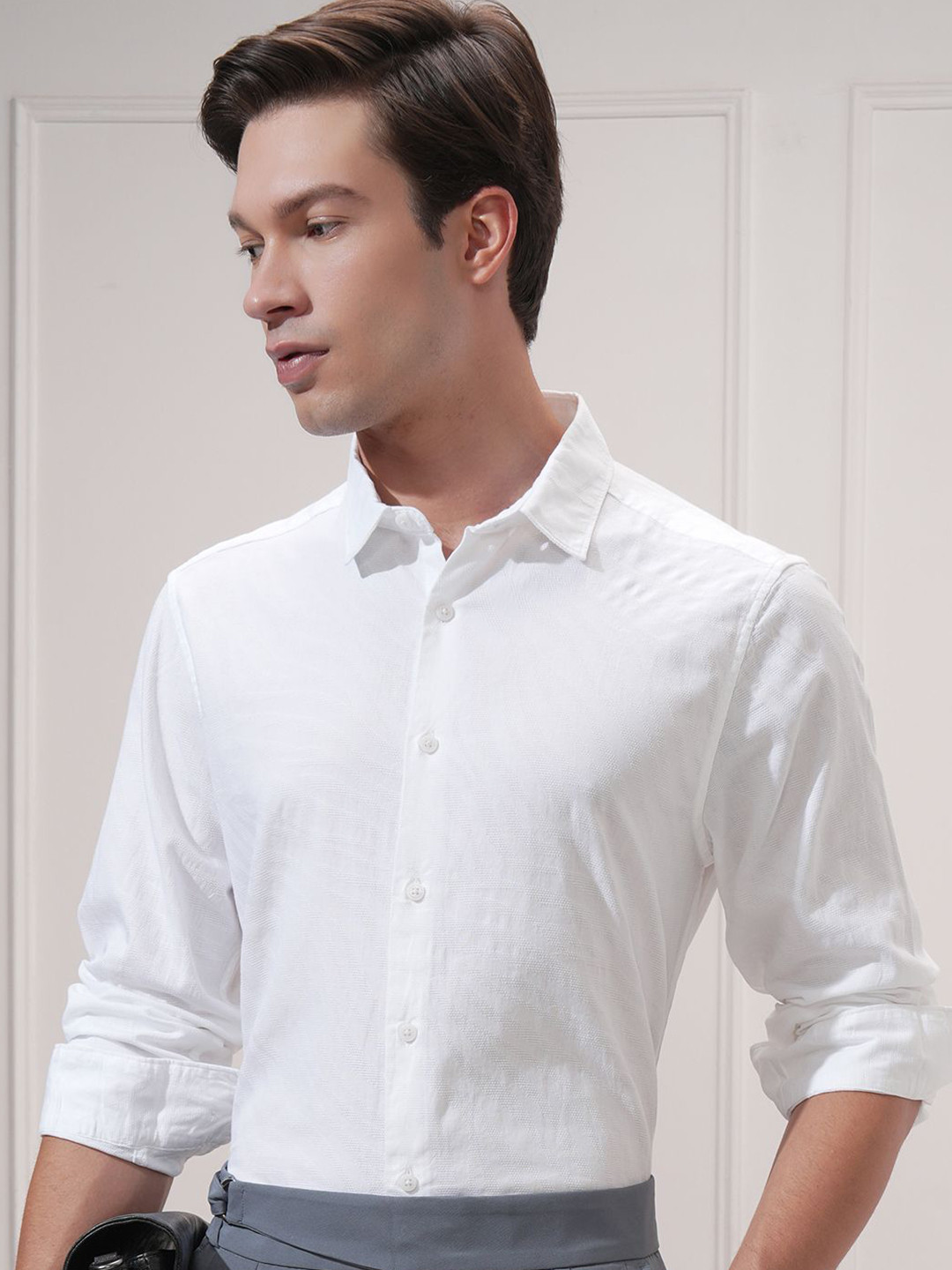 HIGHLANDER Men Comfort Slim Fit Opaque Party Shirt