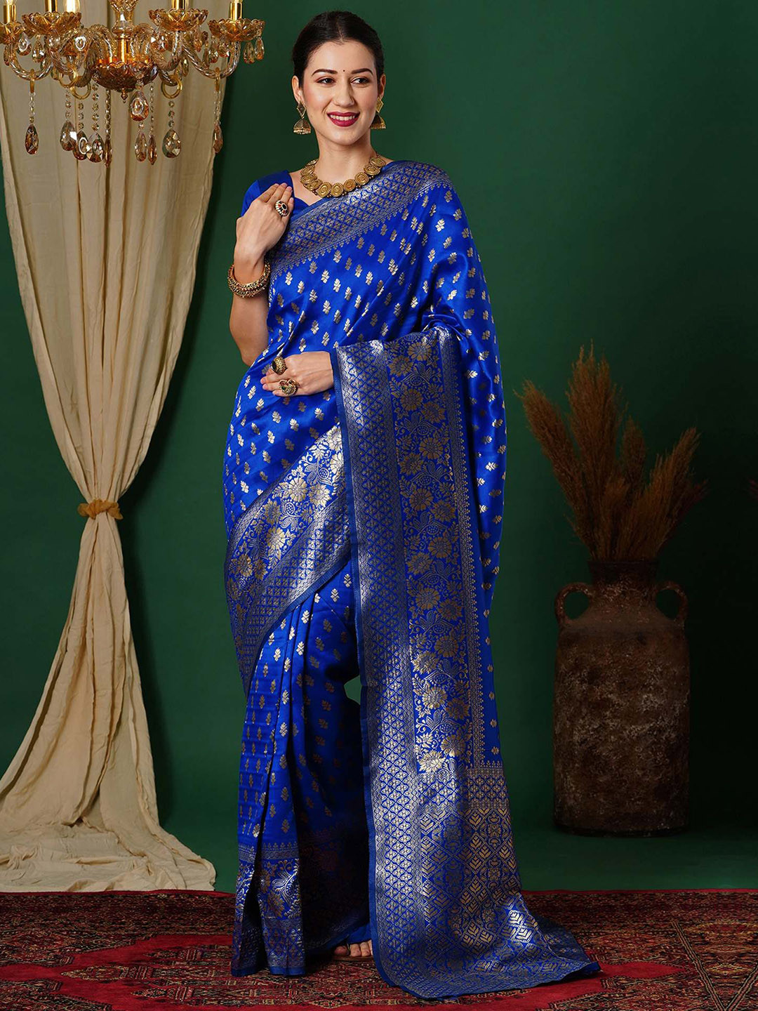 Parampara Ethnic Embroderid Saree With Beautiful Blouse
