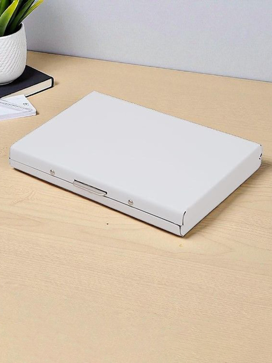 Roadster Men RFID Blocking Card Holder Wallet