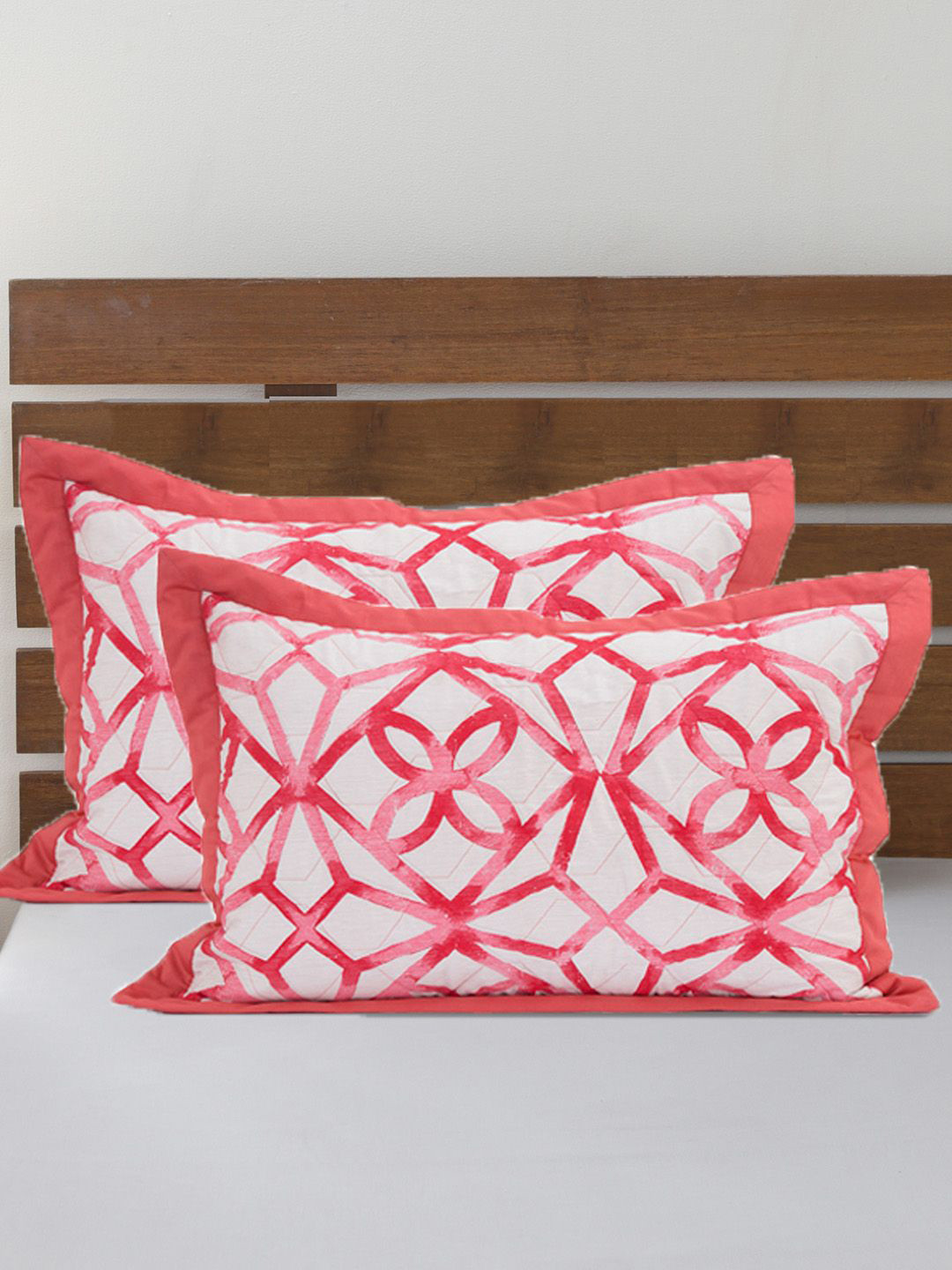 MASPAR White & Red 2 Pieces Printed Cotton Rectangle Pillow Sham Set