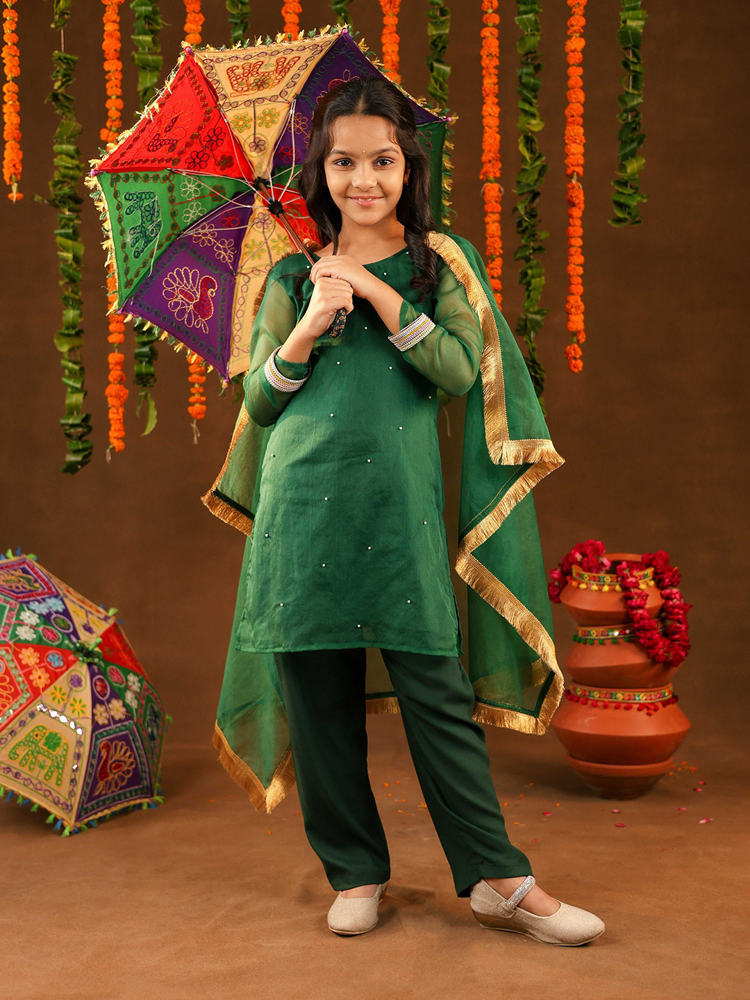 Thread & Button Girls Floral Solid Kurta with Leggings & Dupatta