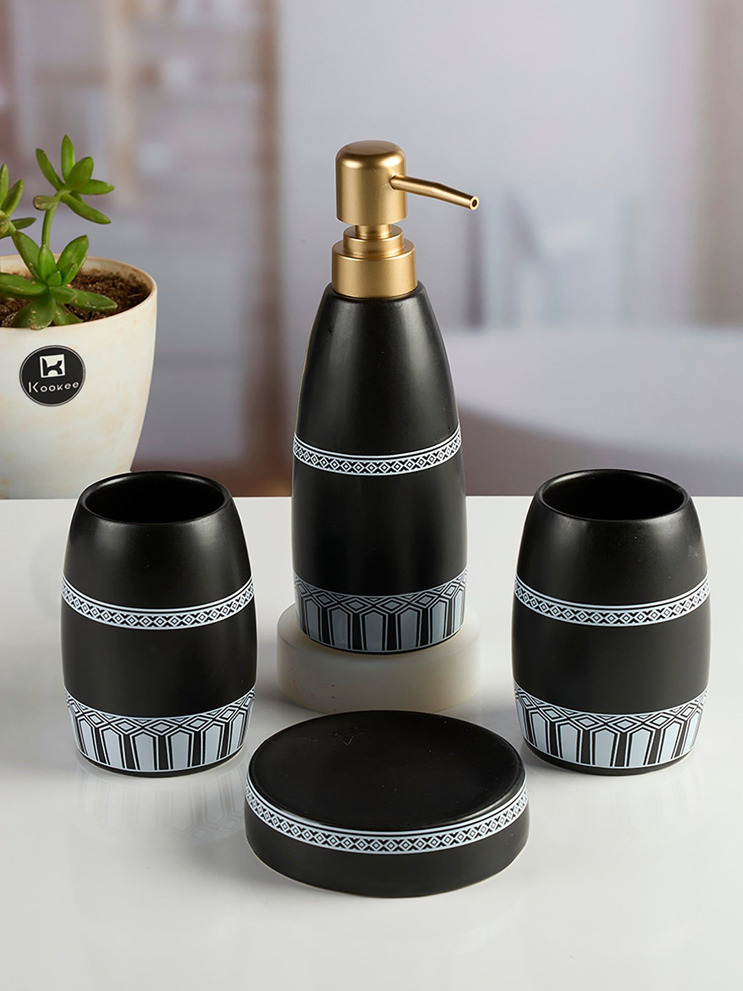 Kookee Black & Gold-Toned 4 Pieces Geometric Printed Ceramic Bath Accessories Set