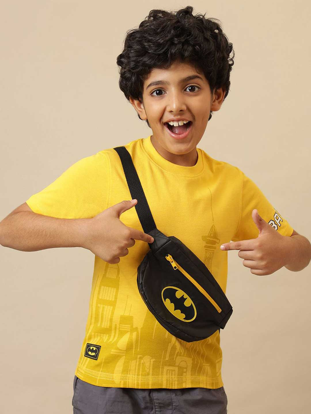Kids Ville Boys Batman Printed Regular Fit Tshirt with Pouch Bag