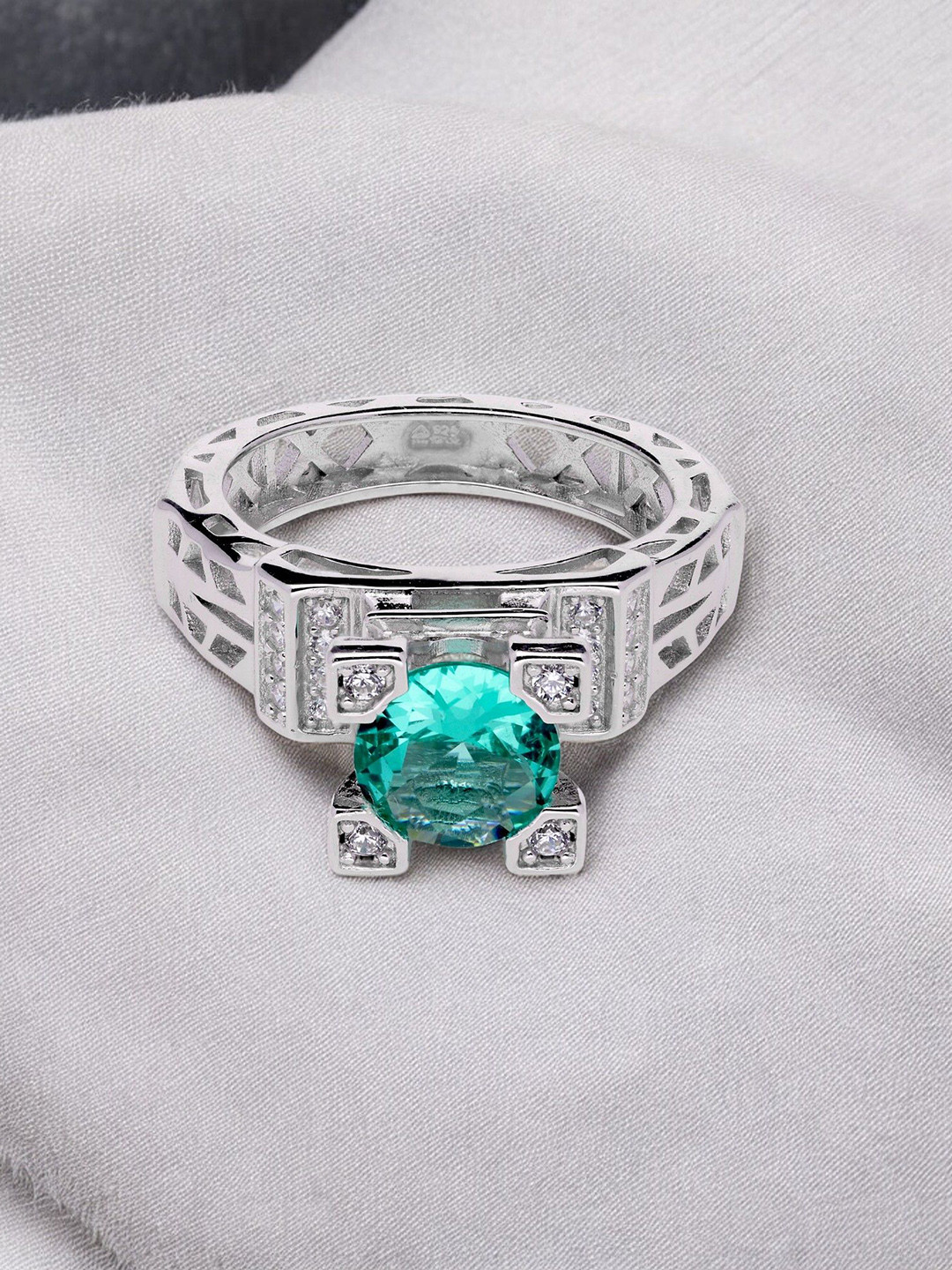 Crash.Club By CKC Silver-Plated Artificial Stone Studded Finger Ring