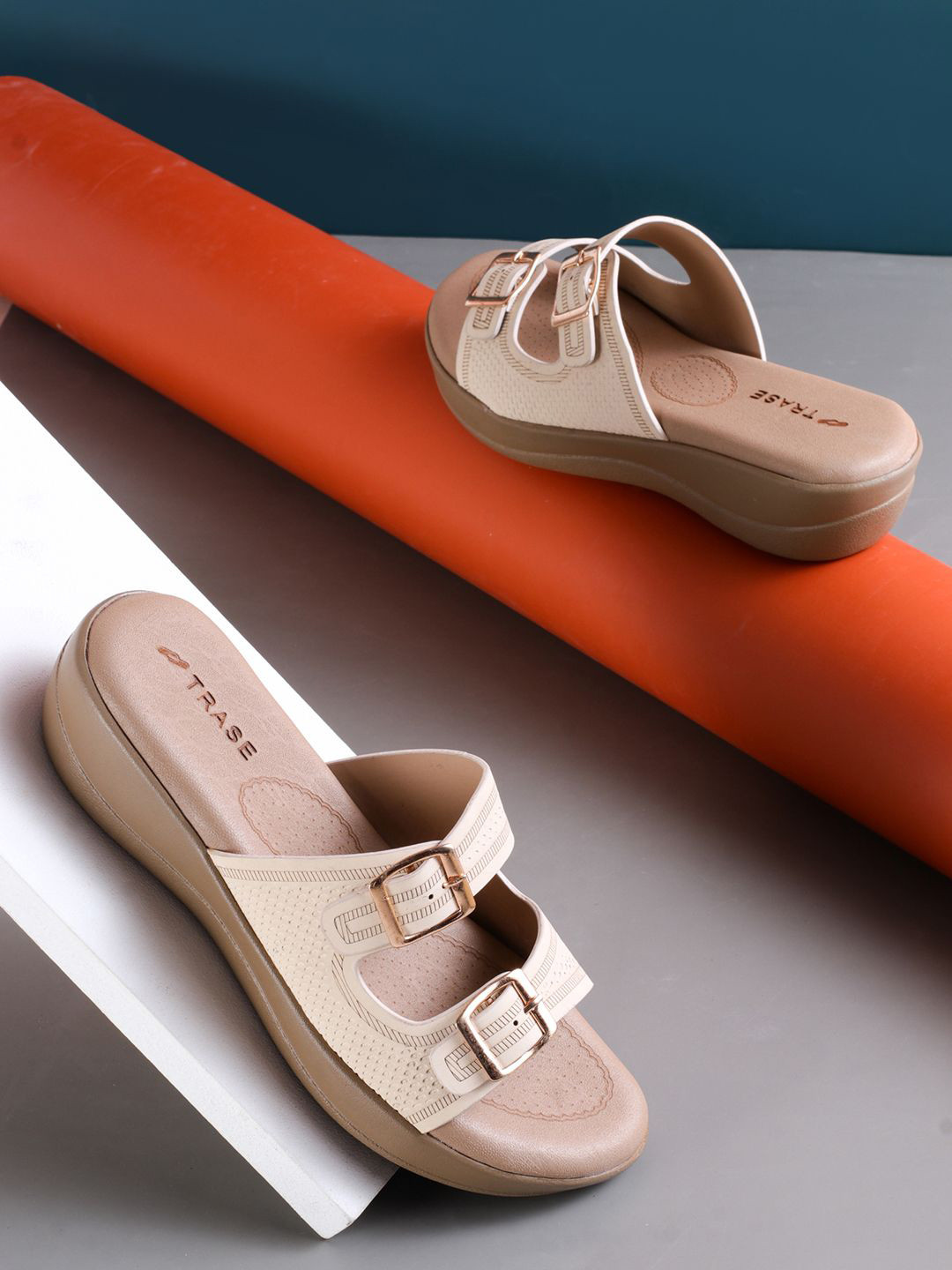 TRASE wedges Heels Sandals