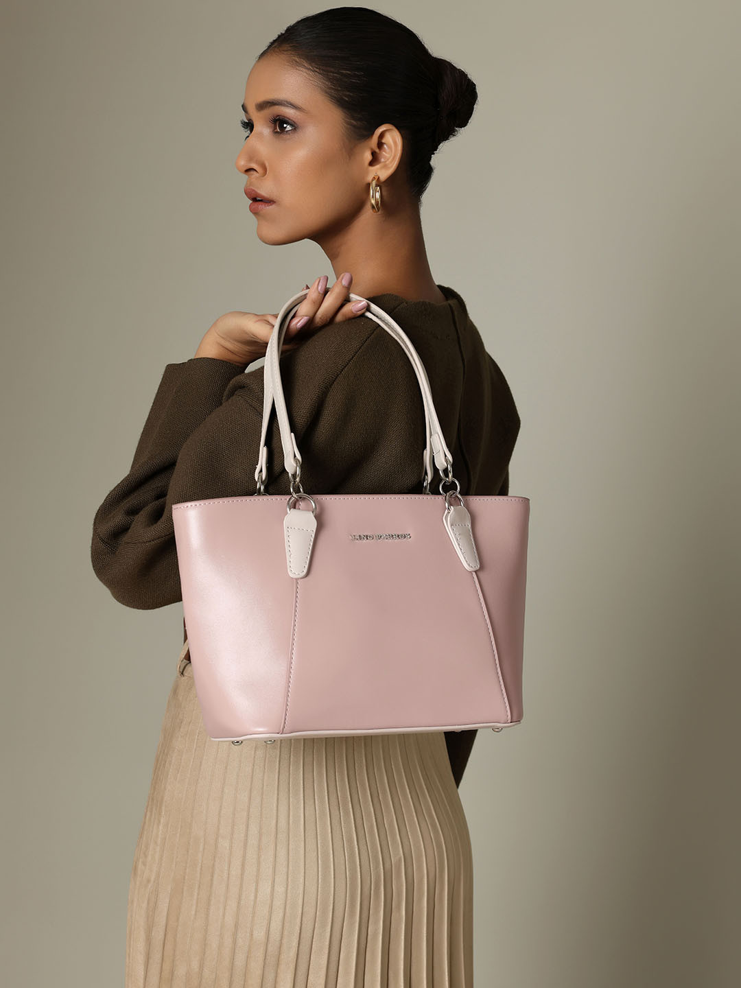 Lino Perros Solid Synthetic Leather Medium Structured Shoulder Bag