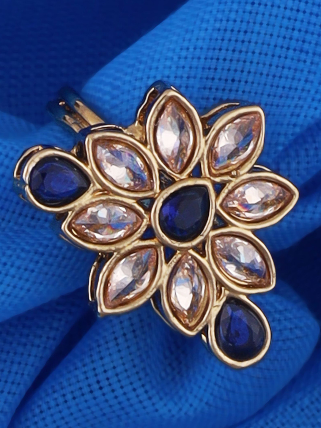 Saloni Fashion Jewellery Women Modern Oval Shape Gold Plated Adjustable Finger Ring