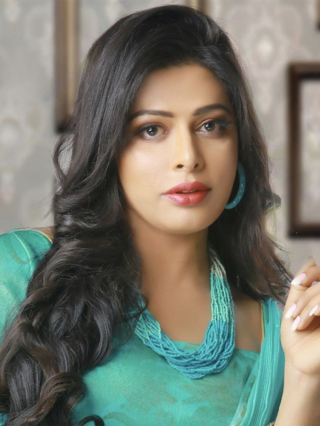 CHAHAT ACCESSORIES Rose Gold-Plated Artificial Beads Beaded Necklace