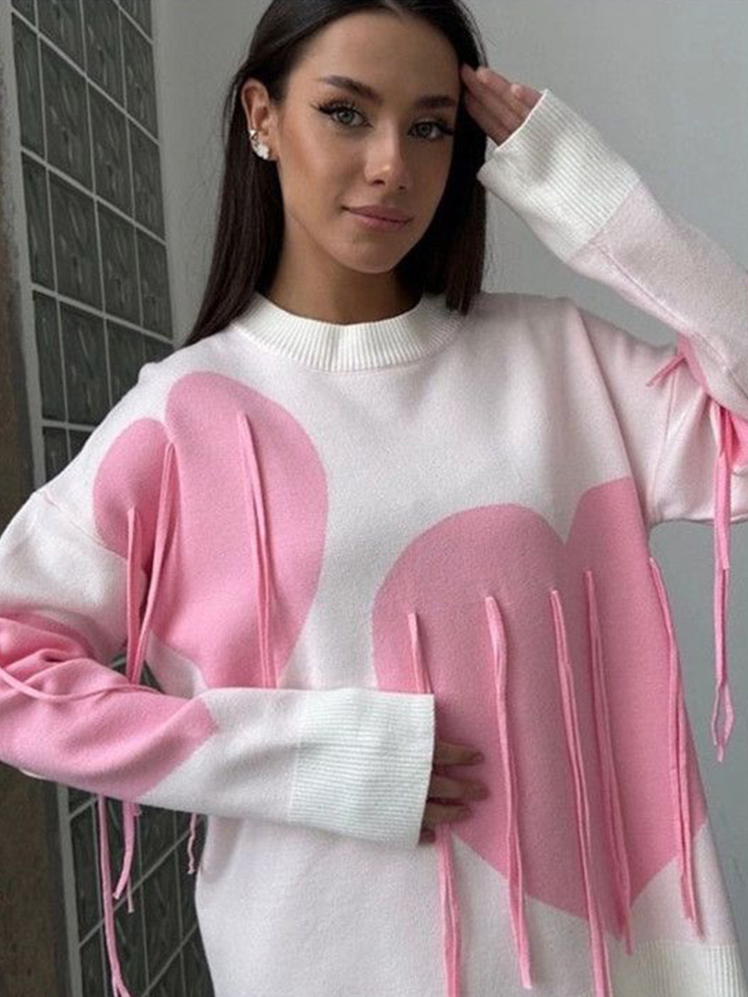 bebe Women Heart Printed Applique Detailed Sweatshirt