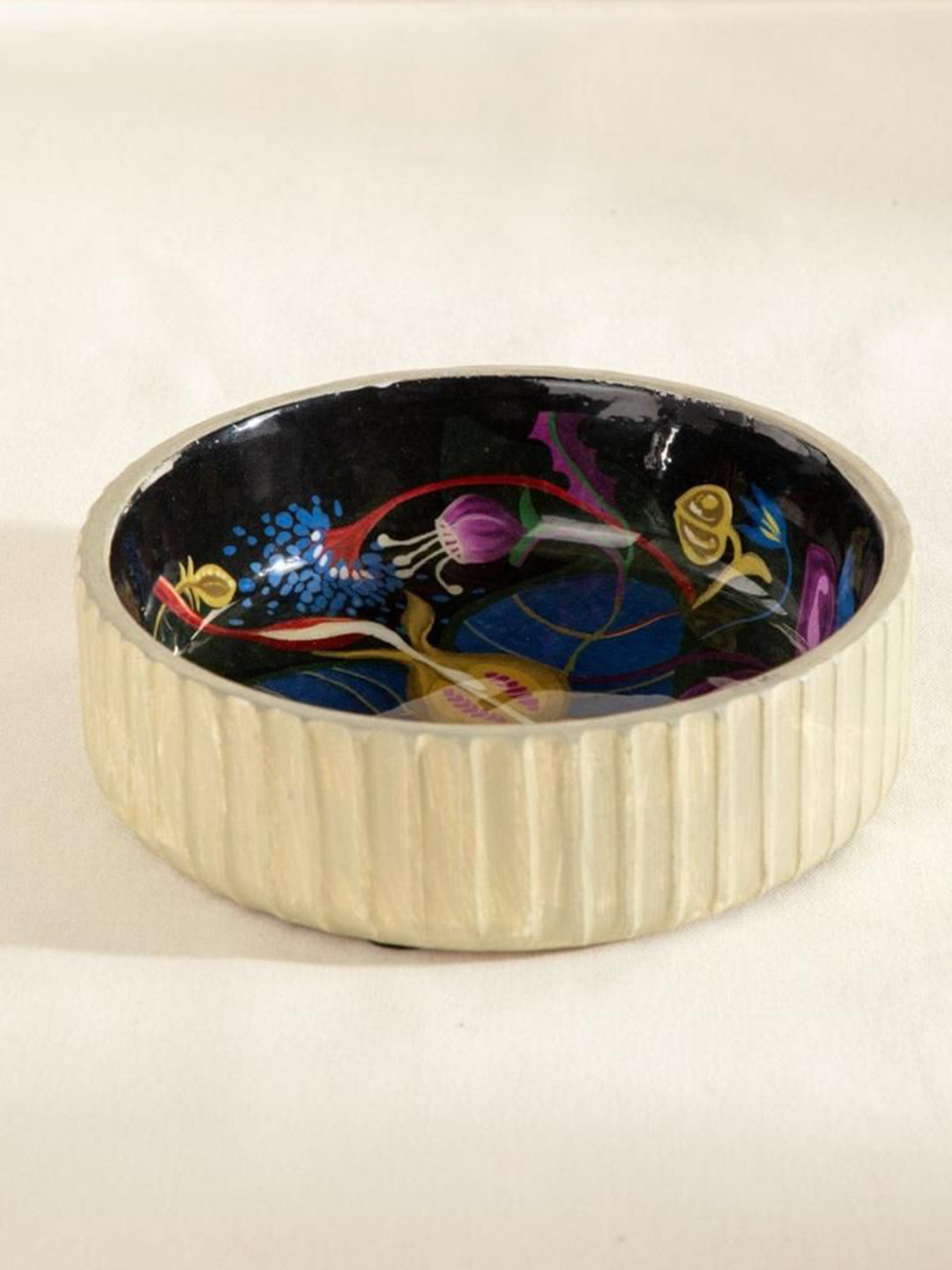 FREEDOM TREE Healing Heart Cream Colored & Black Printed Ceramic Serving Bowl