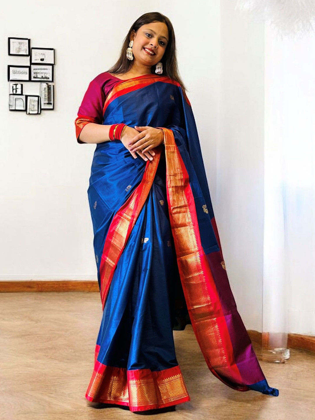 UMANTA Woven Design Zari Saree