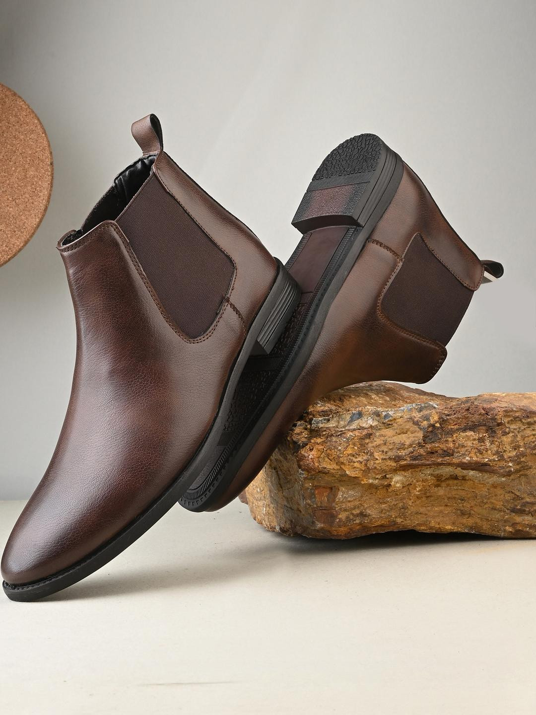 Roadster Men Brown Crocodile Texture Chelsea Boots