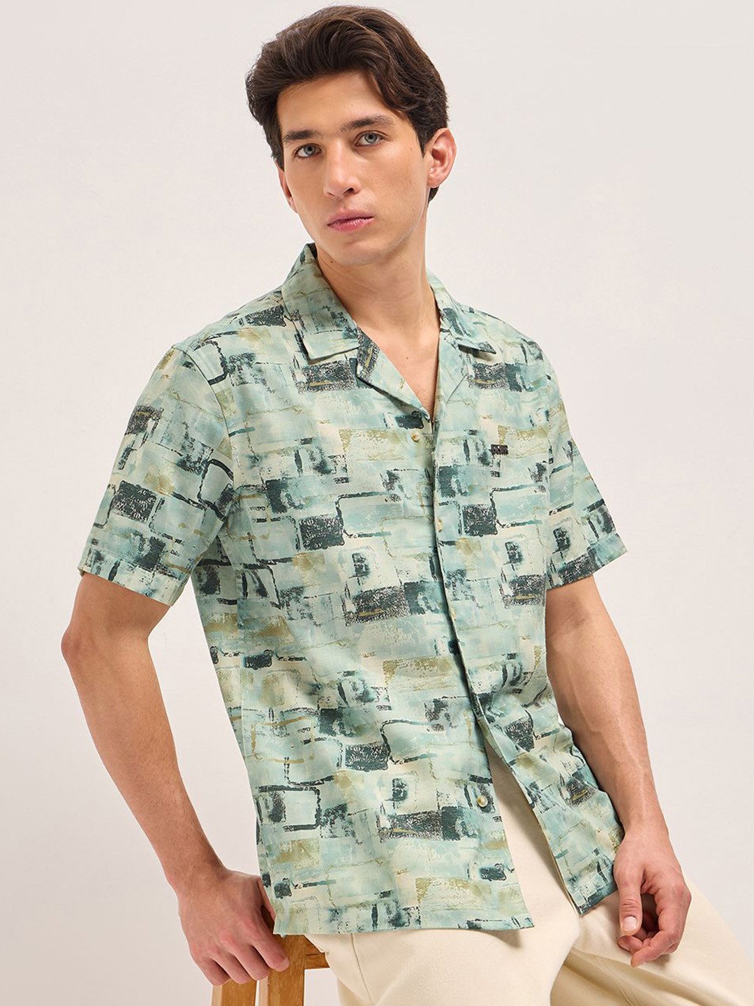 THE BEAR HOUSE Men Relaxed Fit Abstract Printed Cuban Collar Casual Shirt