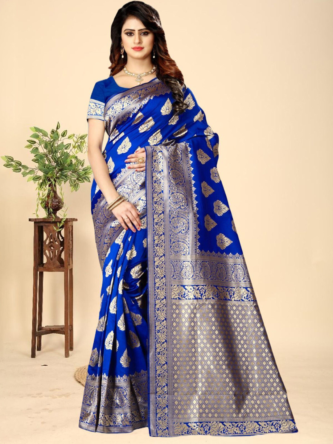 Kevami Fashion Woven Design Zari Kanjeevaram Saree