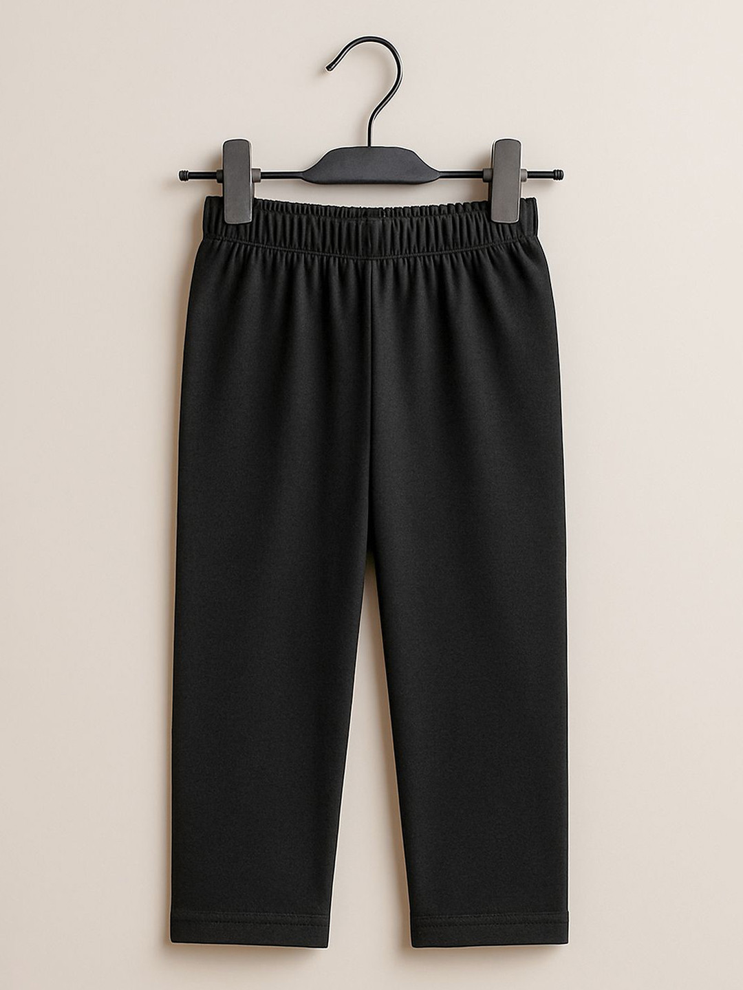 KIDAROO Girls Black Solid Cotton Mid Rise Slip-On Capris