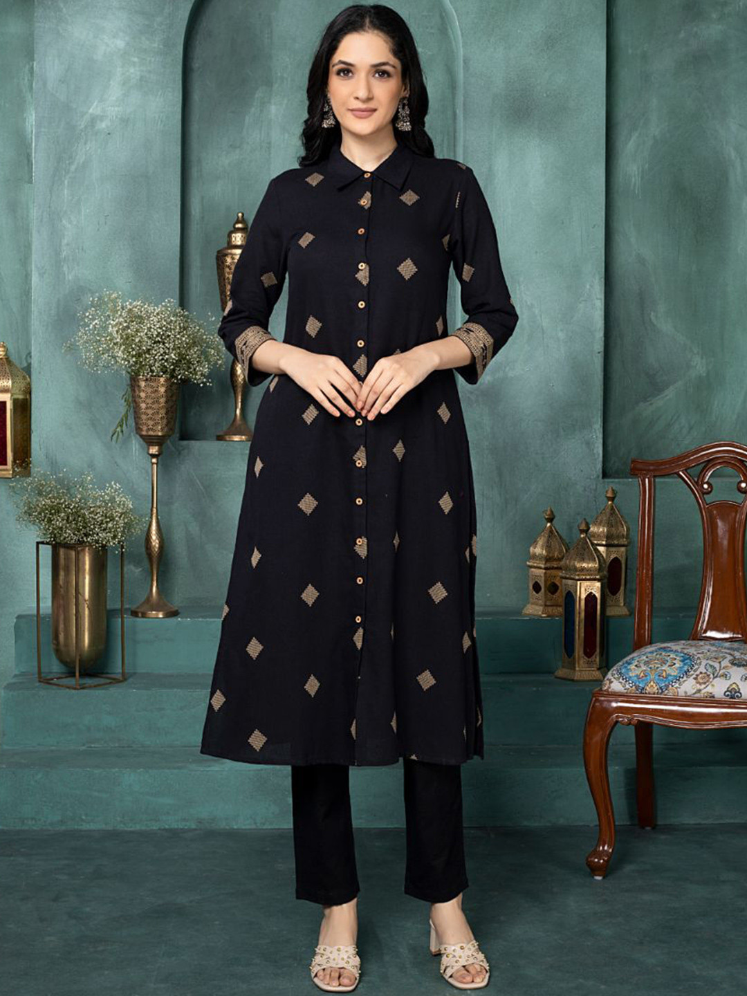 Saffron Threads Woven Design Shirt Collar Screen Print Pure Cotton Straight Kurta