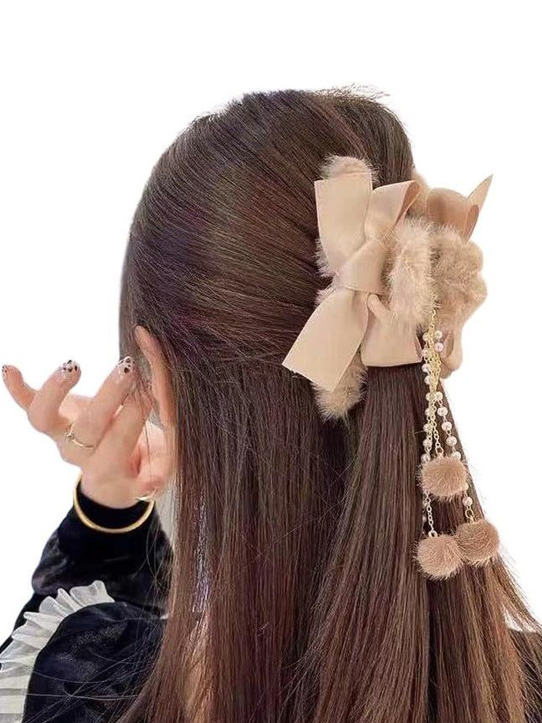 DIVASTRI Women Fur Claw Clip