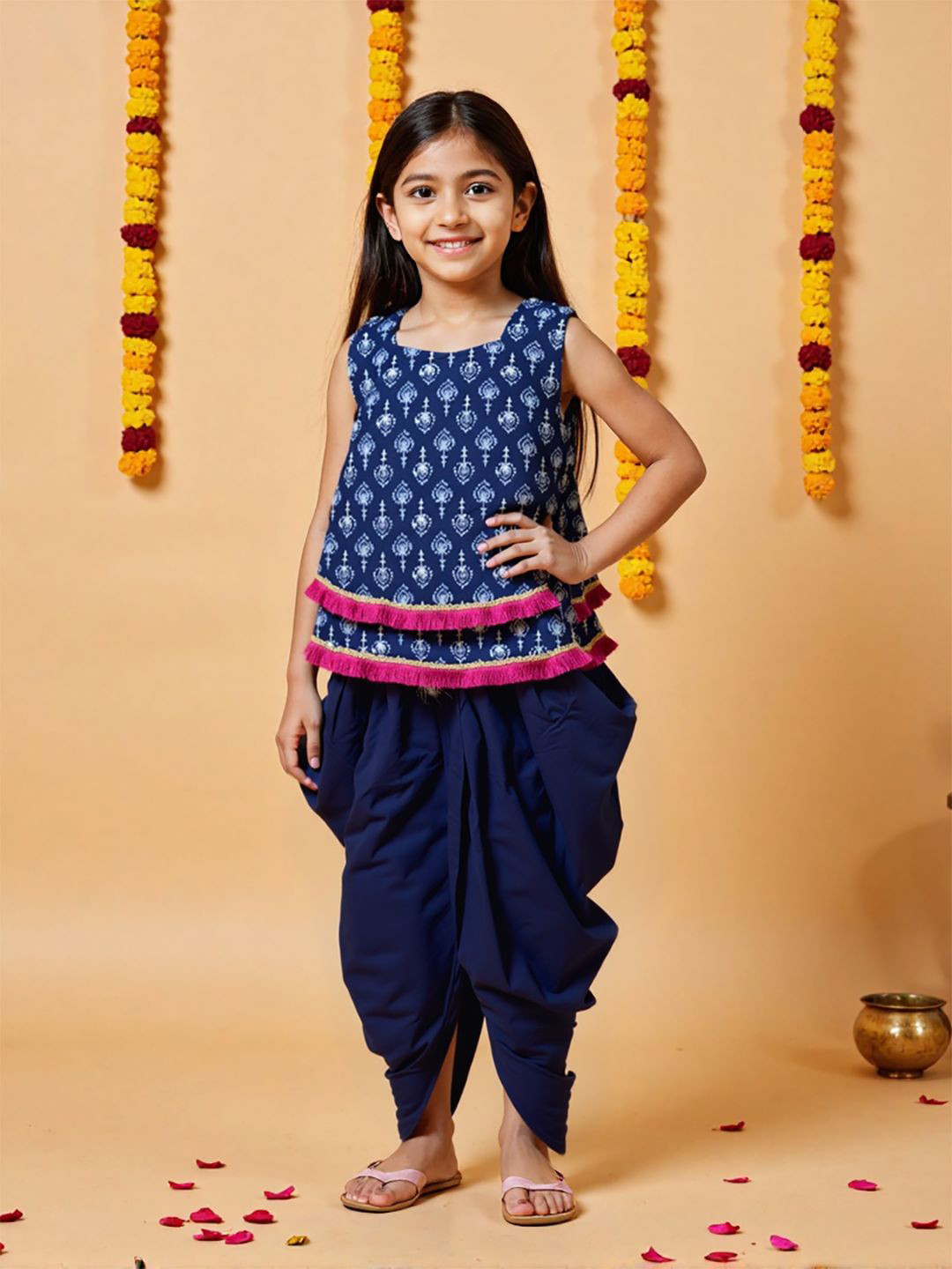 Nauti Nati Girls Floral Printed Pure Cotton Kurta with Dhoti Pants & Sling Bag