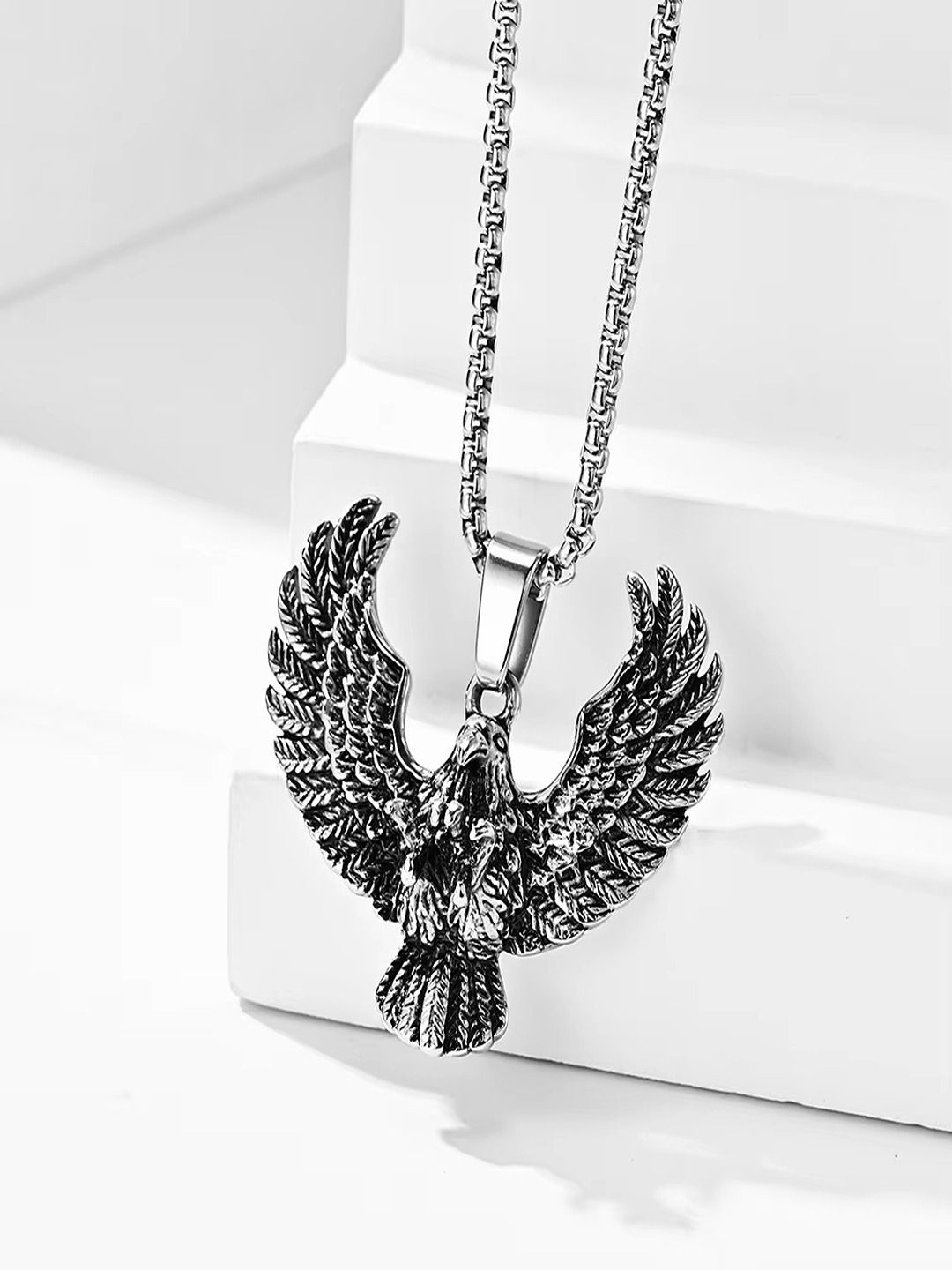 UNIVERSITY TRENDZ Men Silver-Plated Eagle Catch European Pendant With Chain