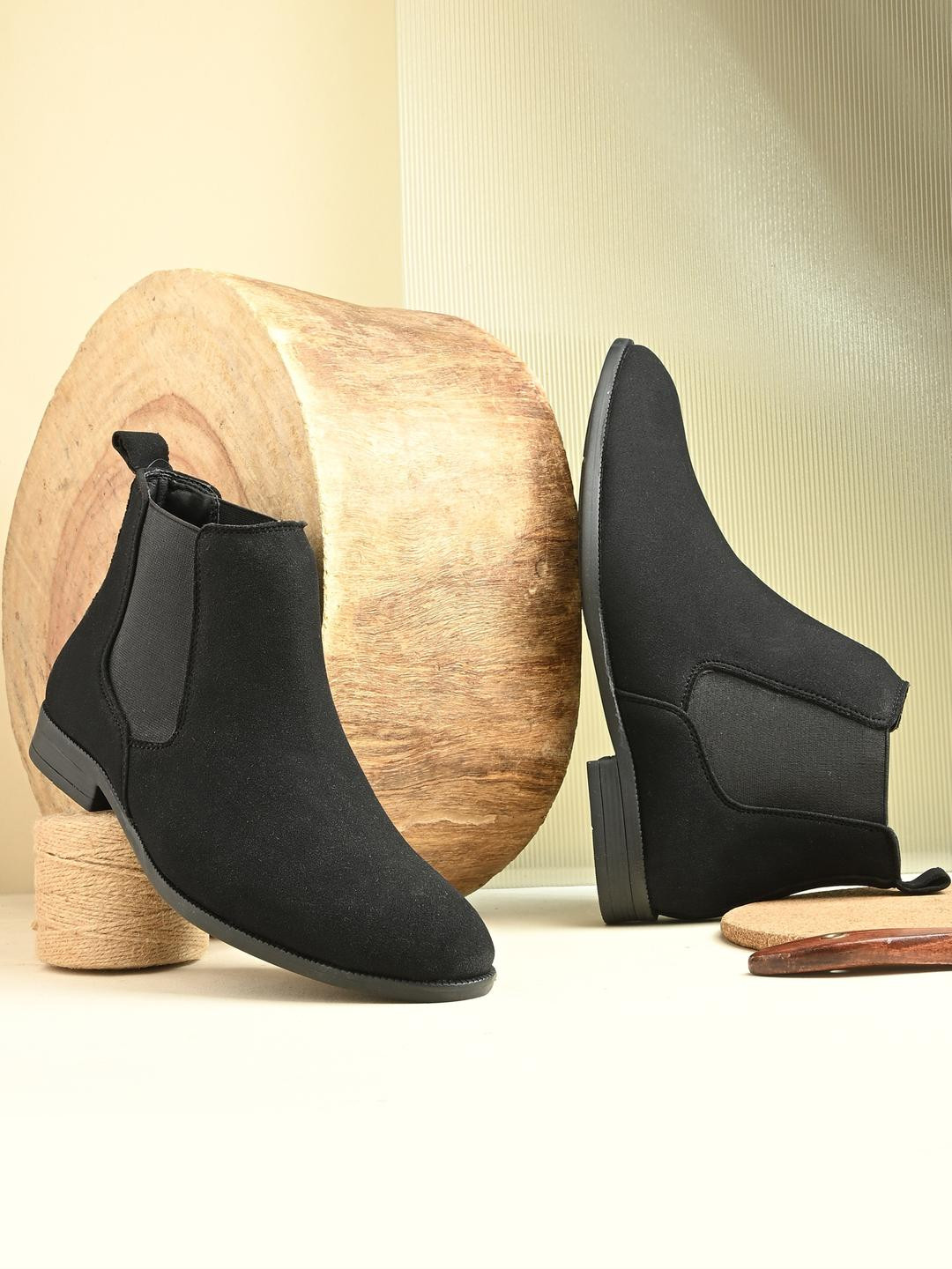 Roadster Men Black Premium Crocodile Texture Slip-On Pointed Toe Chelsea Boots