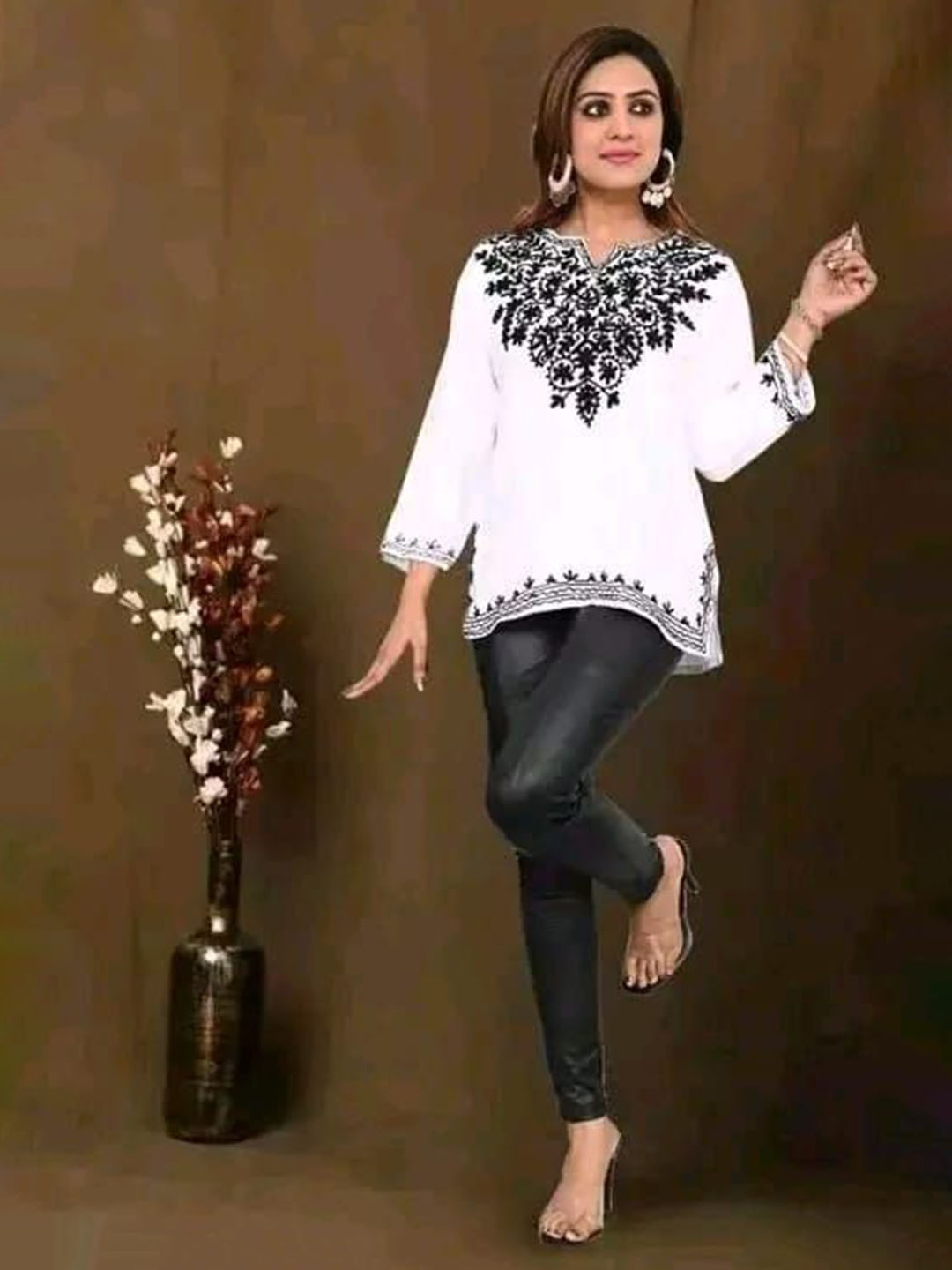 Koteshwar Paisley Emboridered  Top