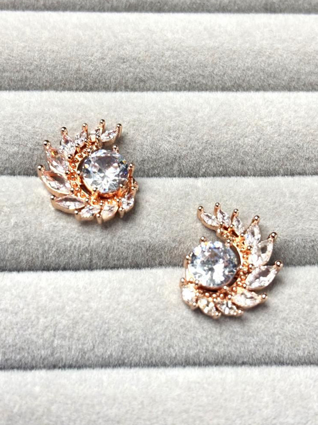 LA FILLE D'OR Rose Gold-Plated Cubic Zirconia Studded Circular Studs