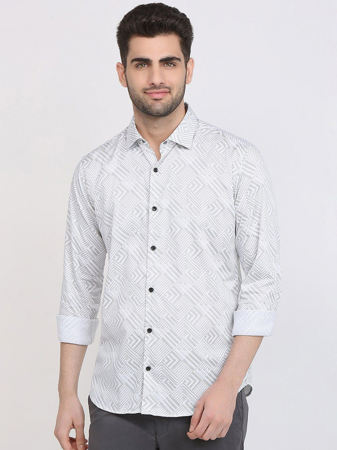 Park Avenue Slim Fit White Pure Cotton Semi Cut Away Collar Shirt