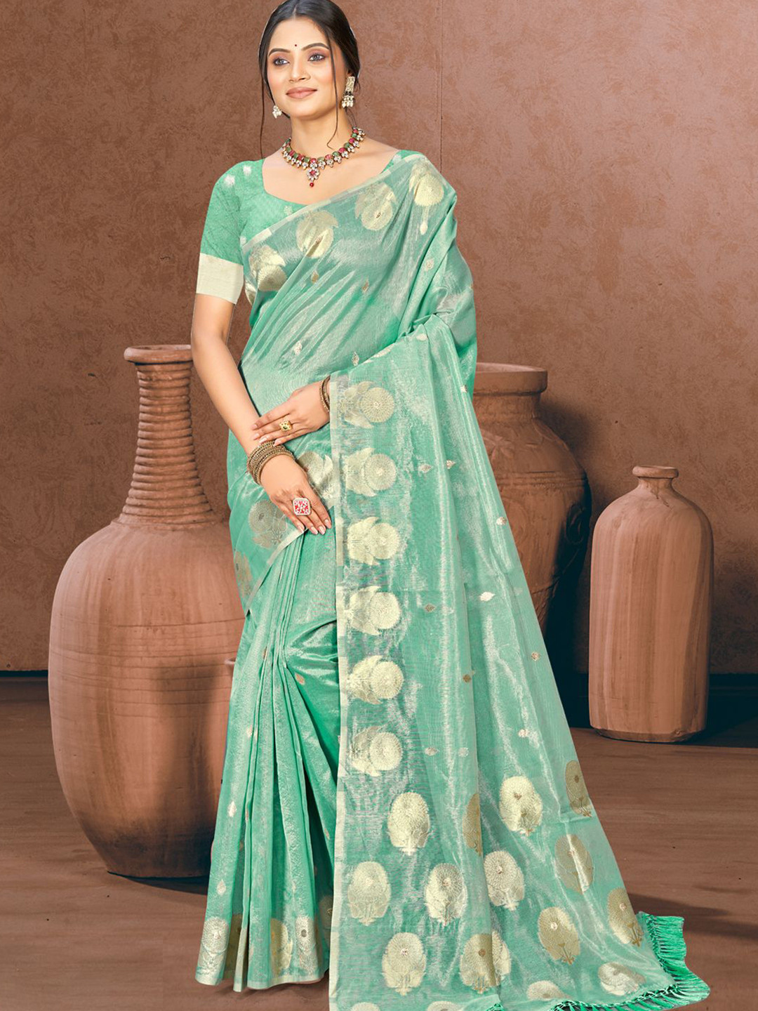 DEVATITHI Ethnic Motifs Woven Design Munga Kota Saree