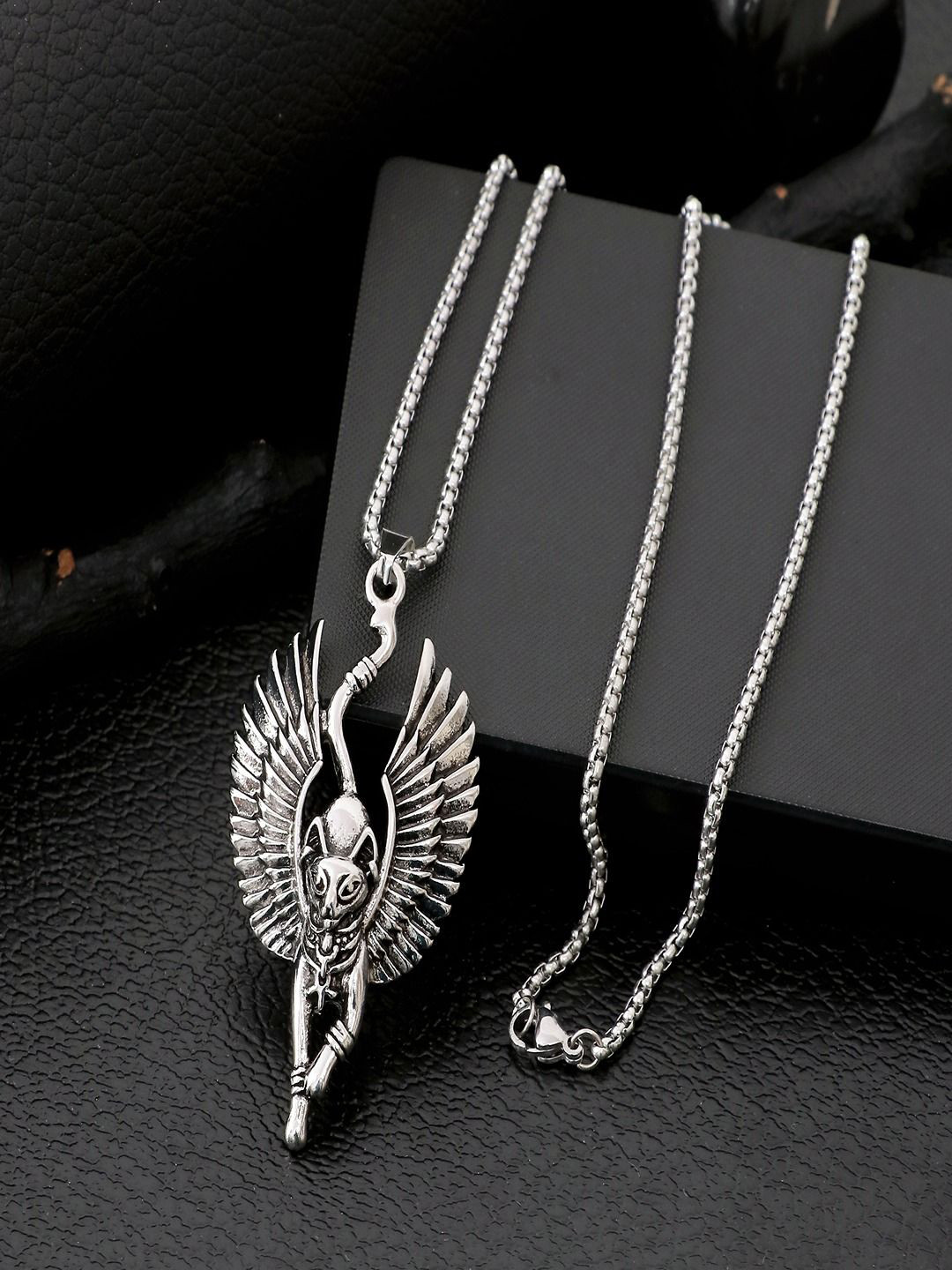 UNIVERSITY TRENDZ Men Silver-Plated Egypt Ancient Statue Cat God Wings Pendant With Chain