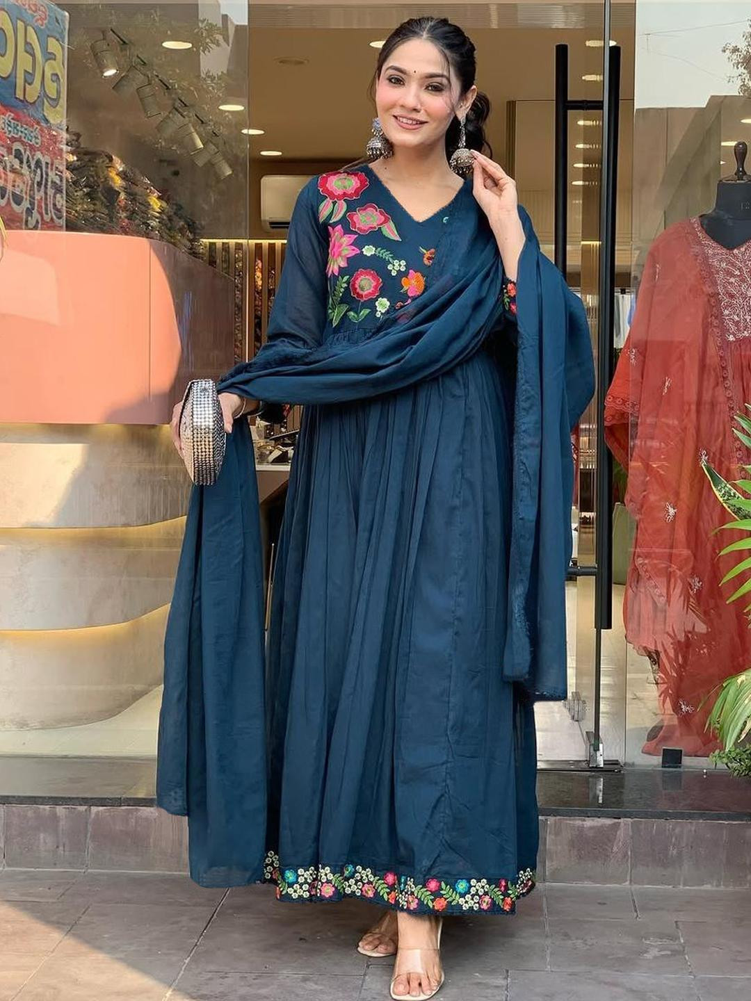 dearthank Women Blue Silk Kurtas