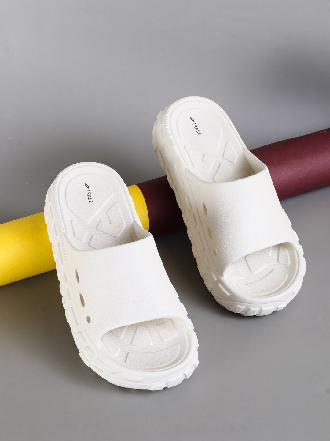 TRASE Women White Casual Sliders