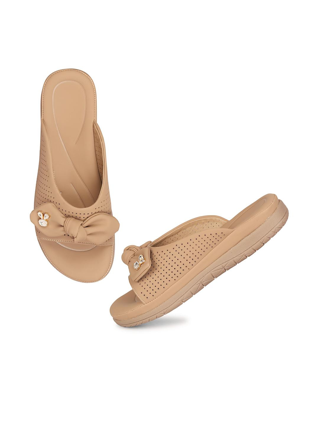 shoegazing Women Knot Beige Flip Flops